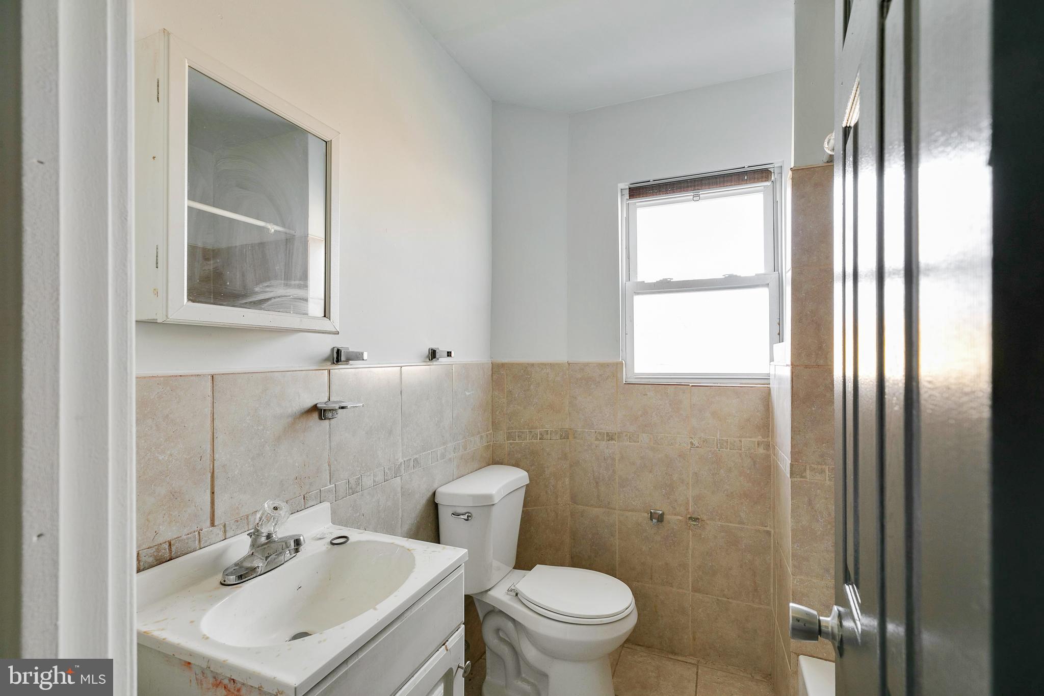 POINT BREEZE - Residential Income