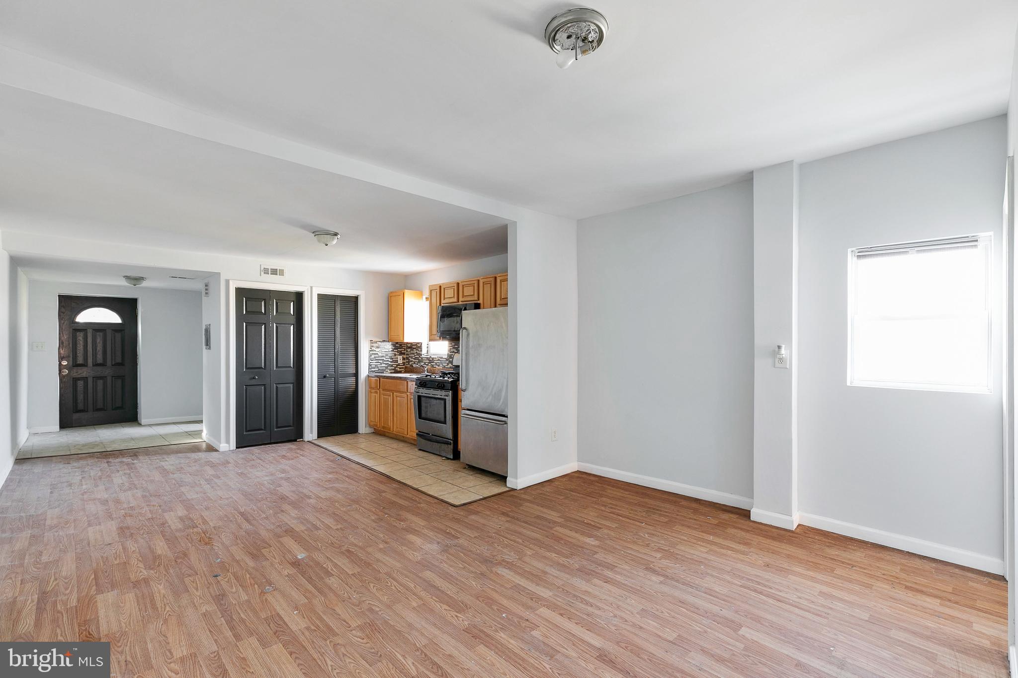 POINT BREEZE - Residential Income