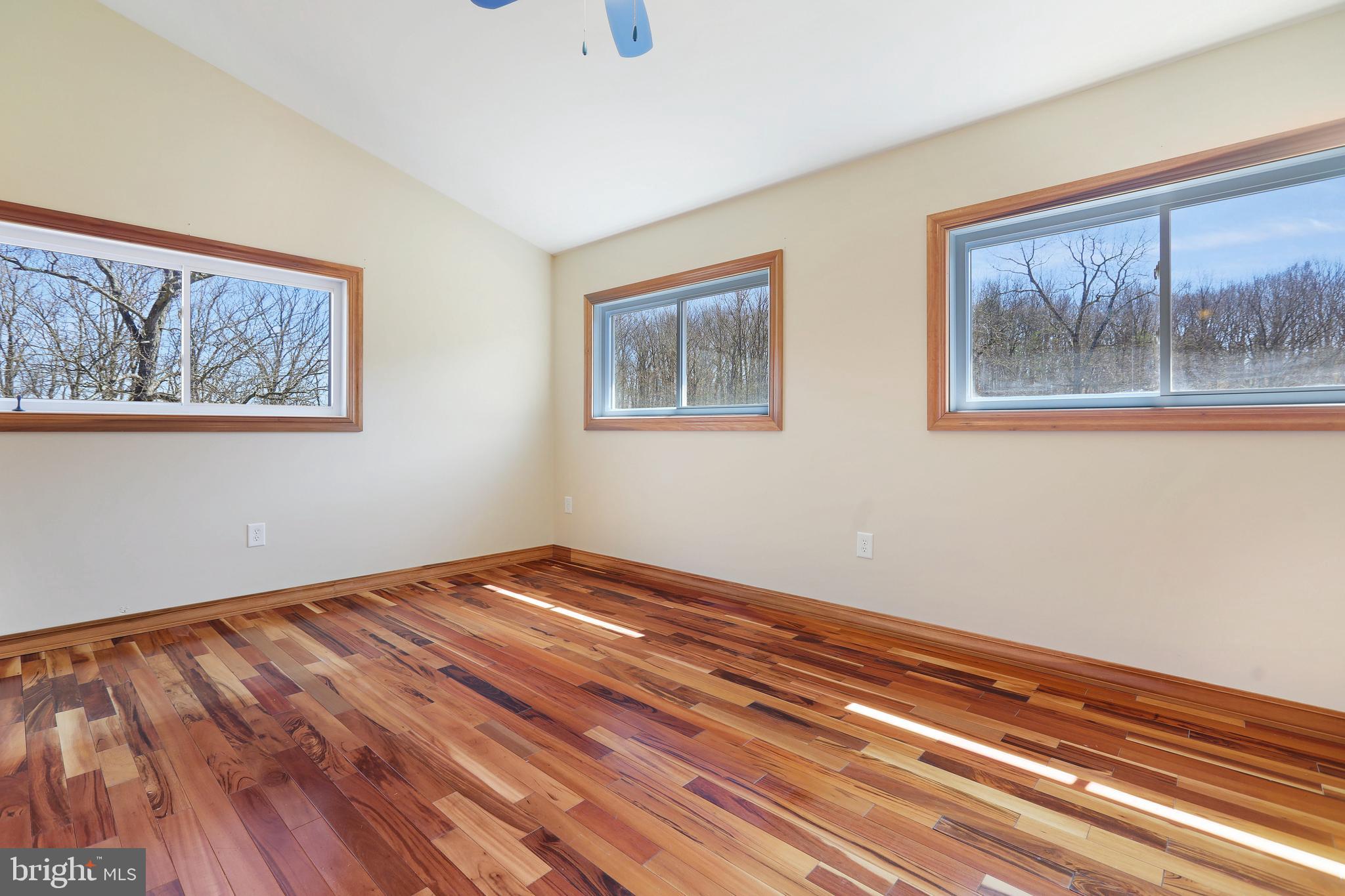 RIDGELEY - Residential