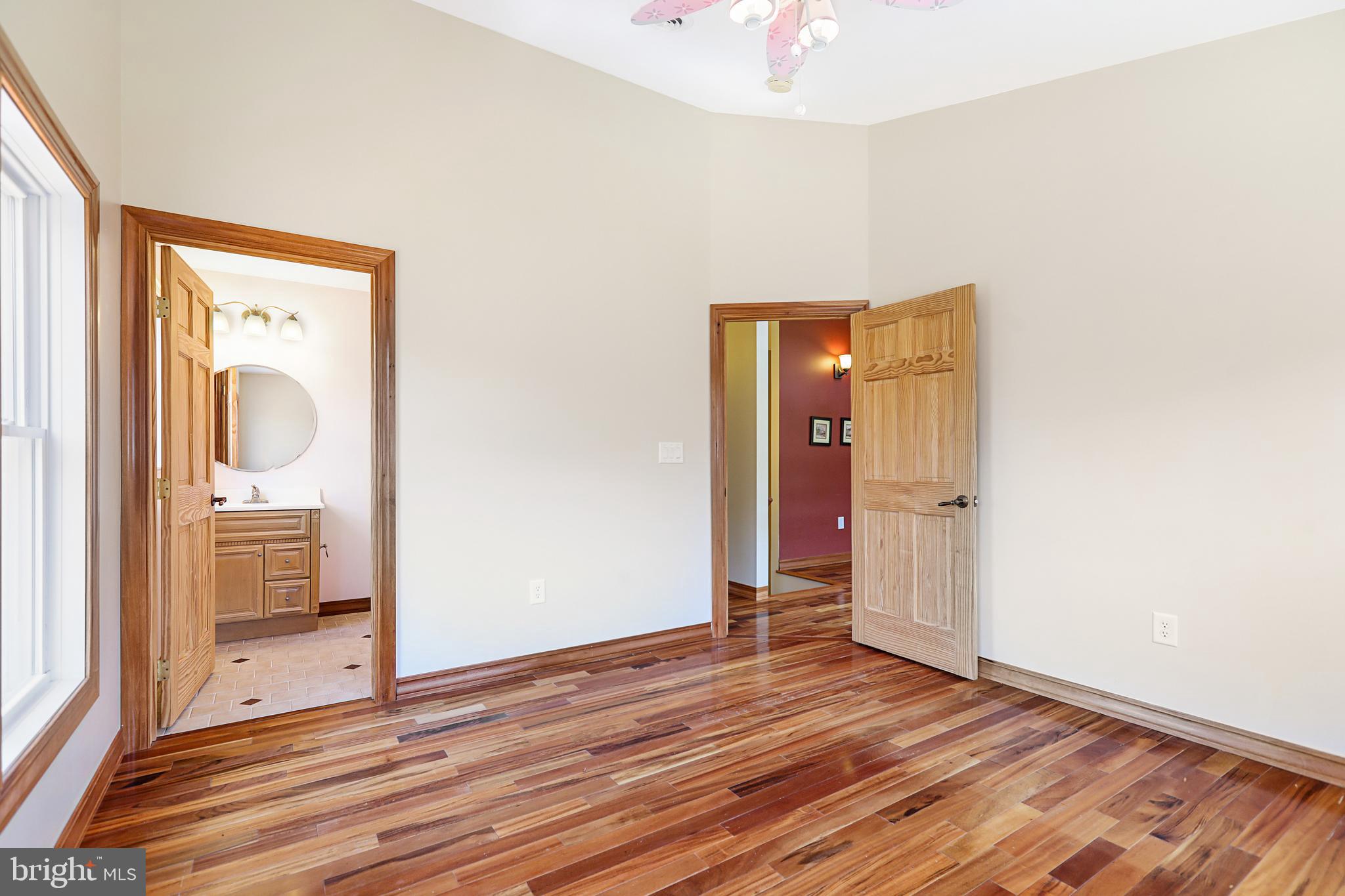 RIDGELEY - Residential