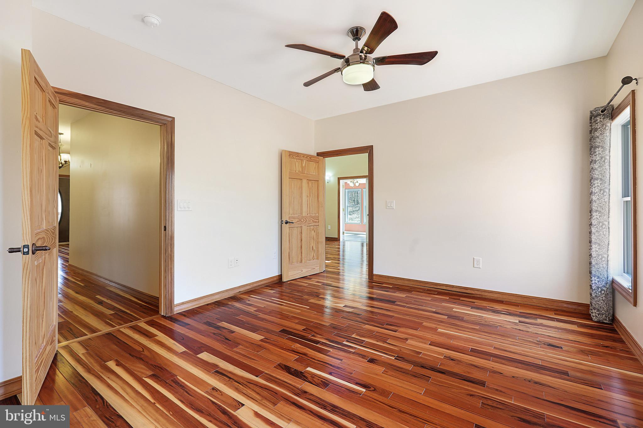 RIDGELEY - Residential