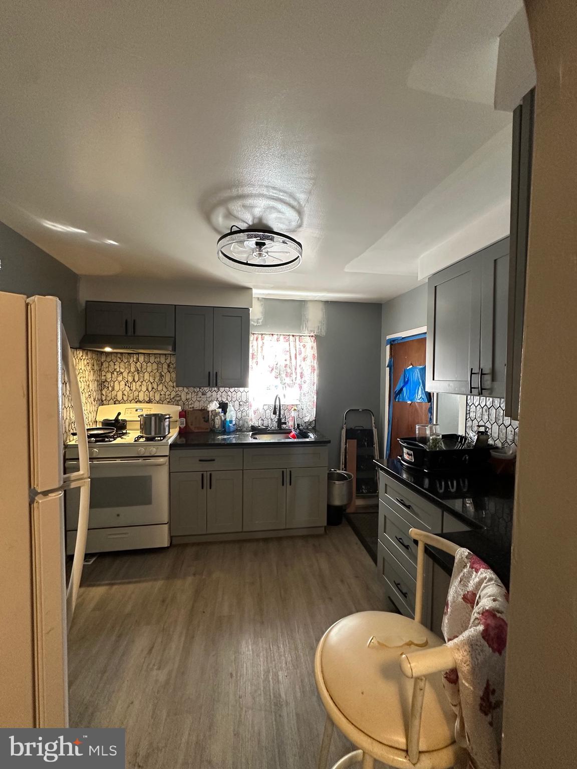 STRAWBERRY MANSION - Residential