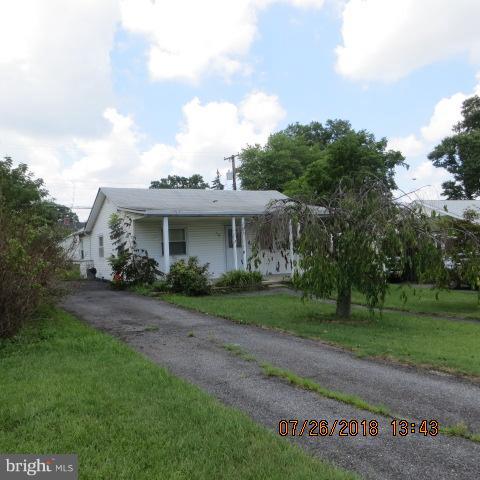 Property is being sold "as is". Purchaser to verify real estate taxes/HOA/ground rent - seller will not redeem ground rent. ALL OFFERS MUST HAVE RECENT PROOF OF FUNDS/LENDER LETTER (WITHIN PAST 30 DAYS). EMD to be held by seller's title company. Property must be in MLS for 3 days before seller will consider any offers. View instructions in "documents" before submitting offer.