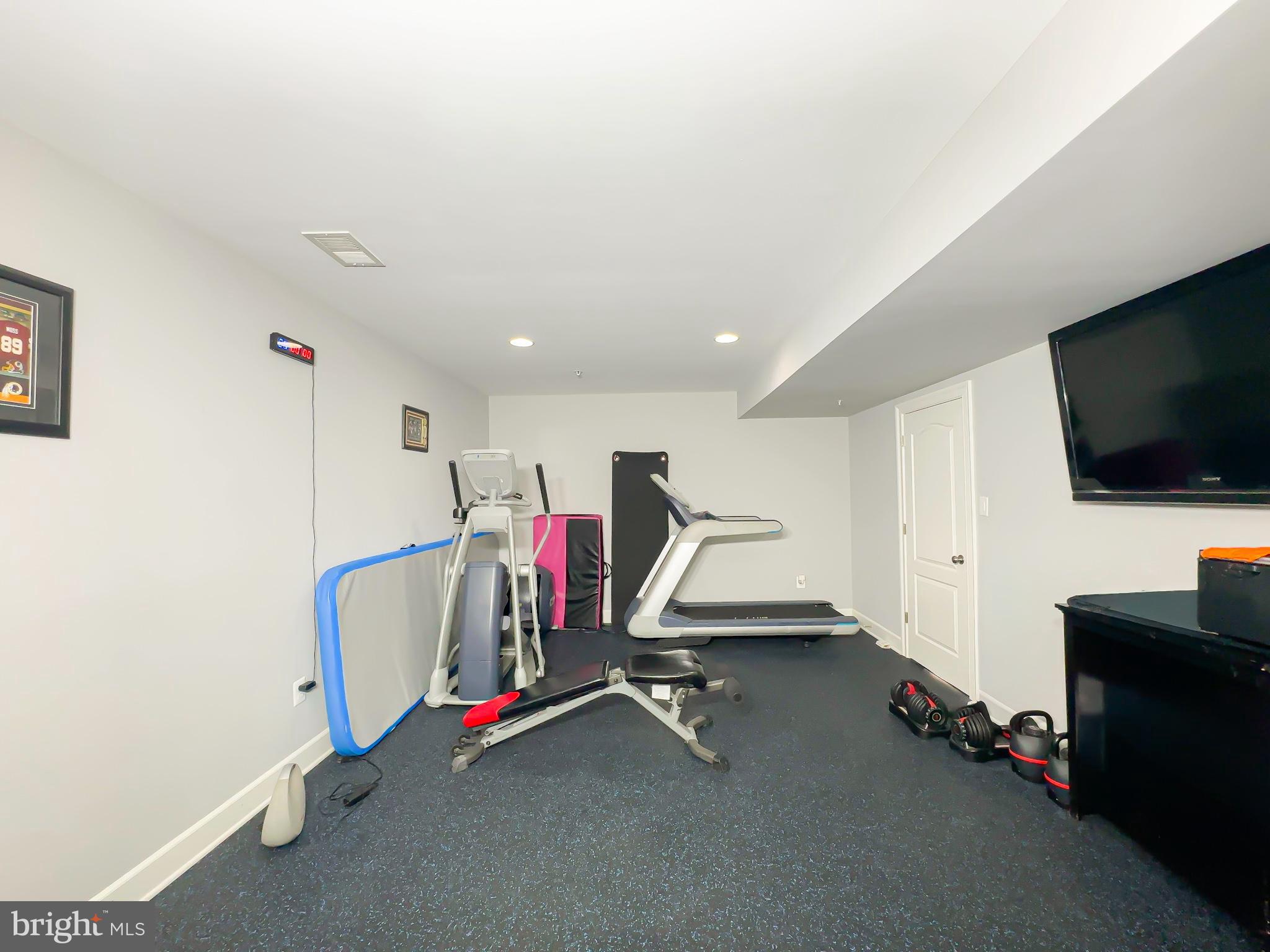 VILLAGES OF SAVANNAH - Residential