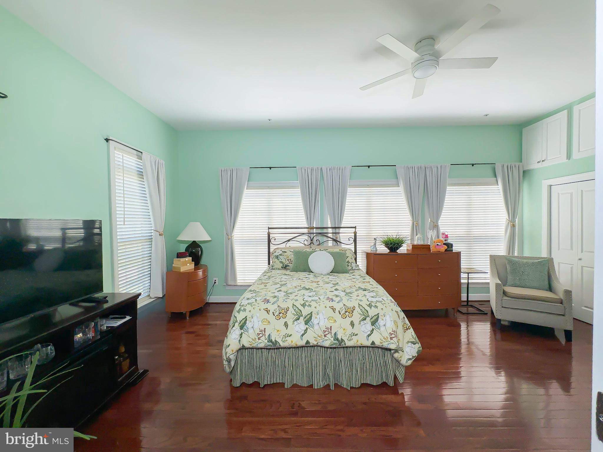 VILLAGES OF SAVANNAH - Residential