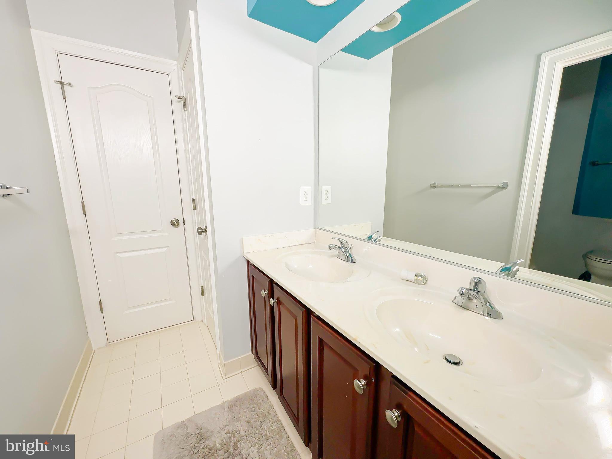 VILLAGES OF SAVANNAH - Residential