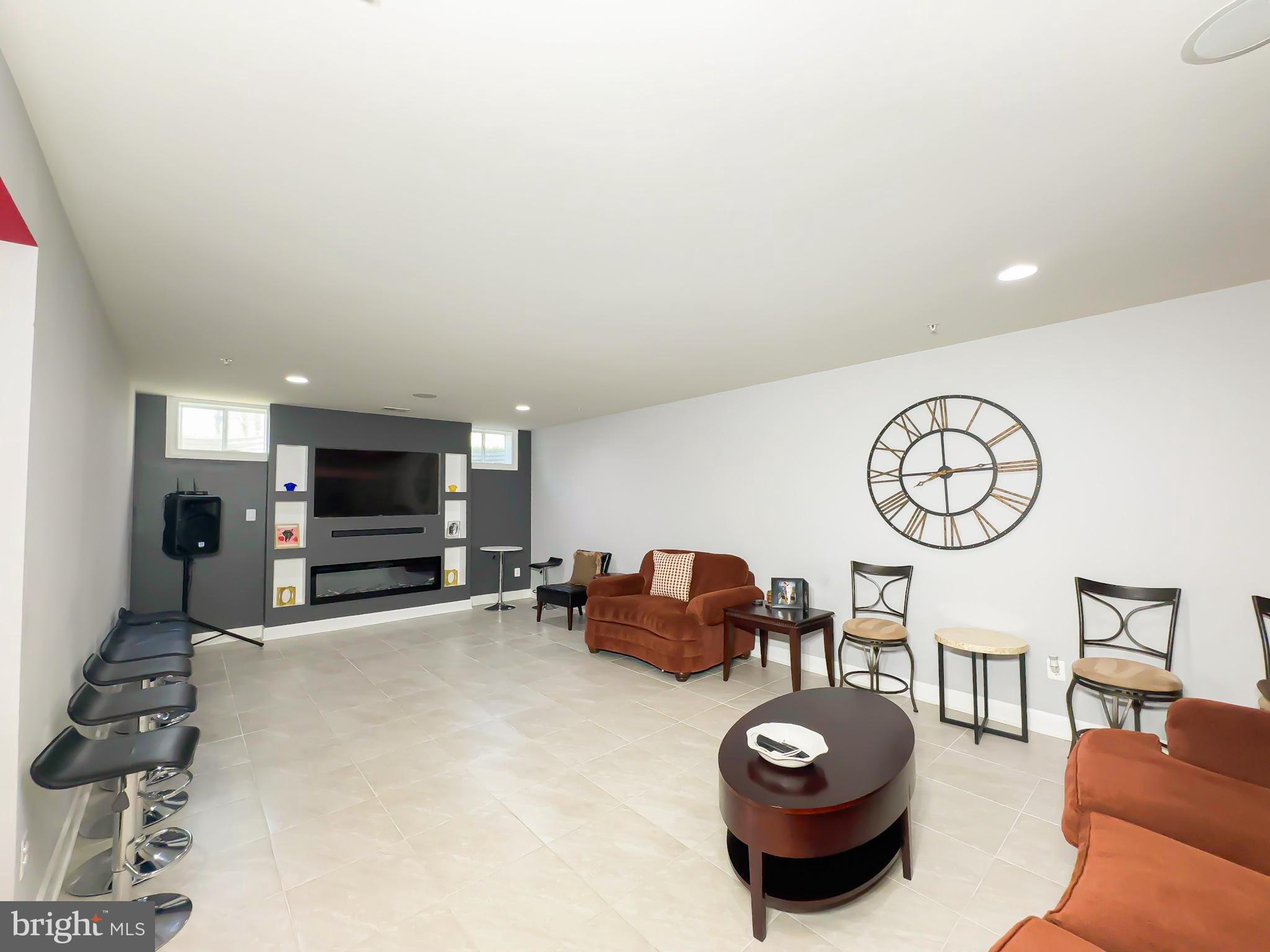 VILLAGES OF SAVANNAH - Residential