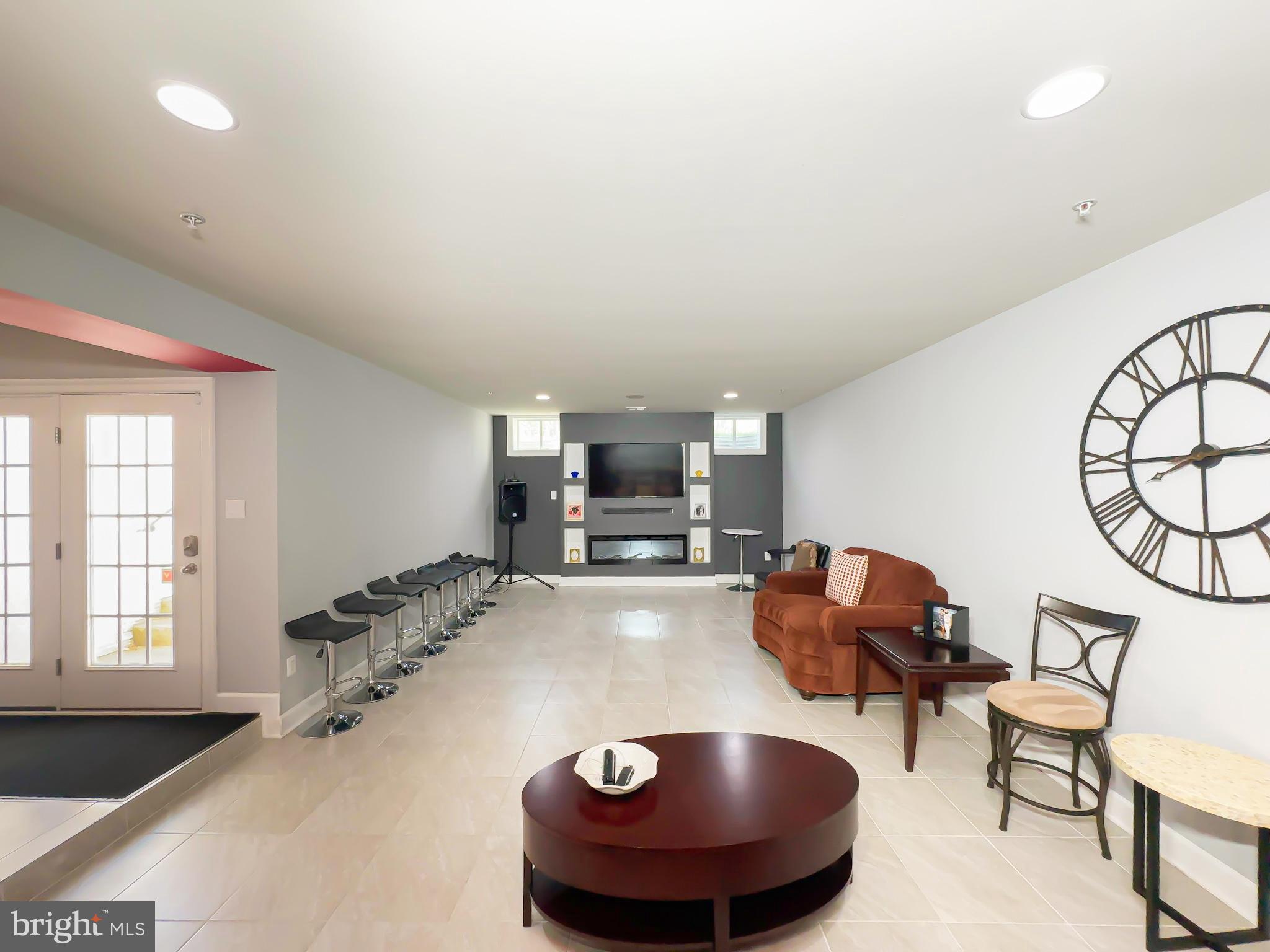 VILLAGES OF SAVANNAH - Residential