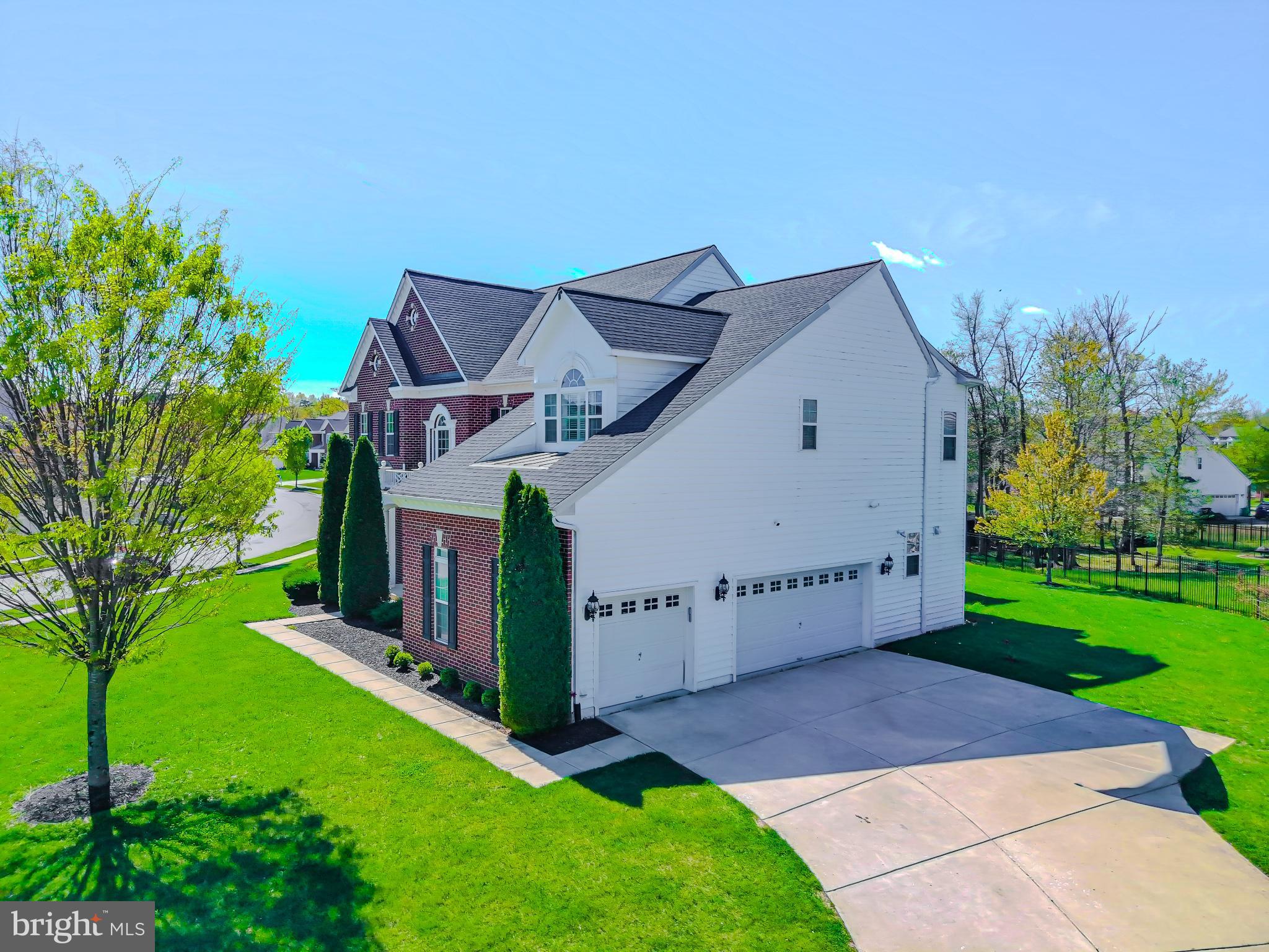 VILLAGES OF SAVANNAH - Residential