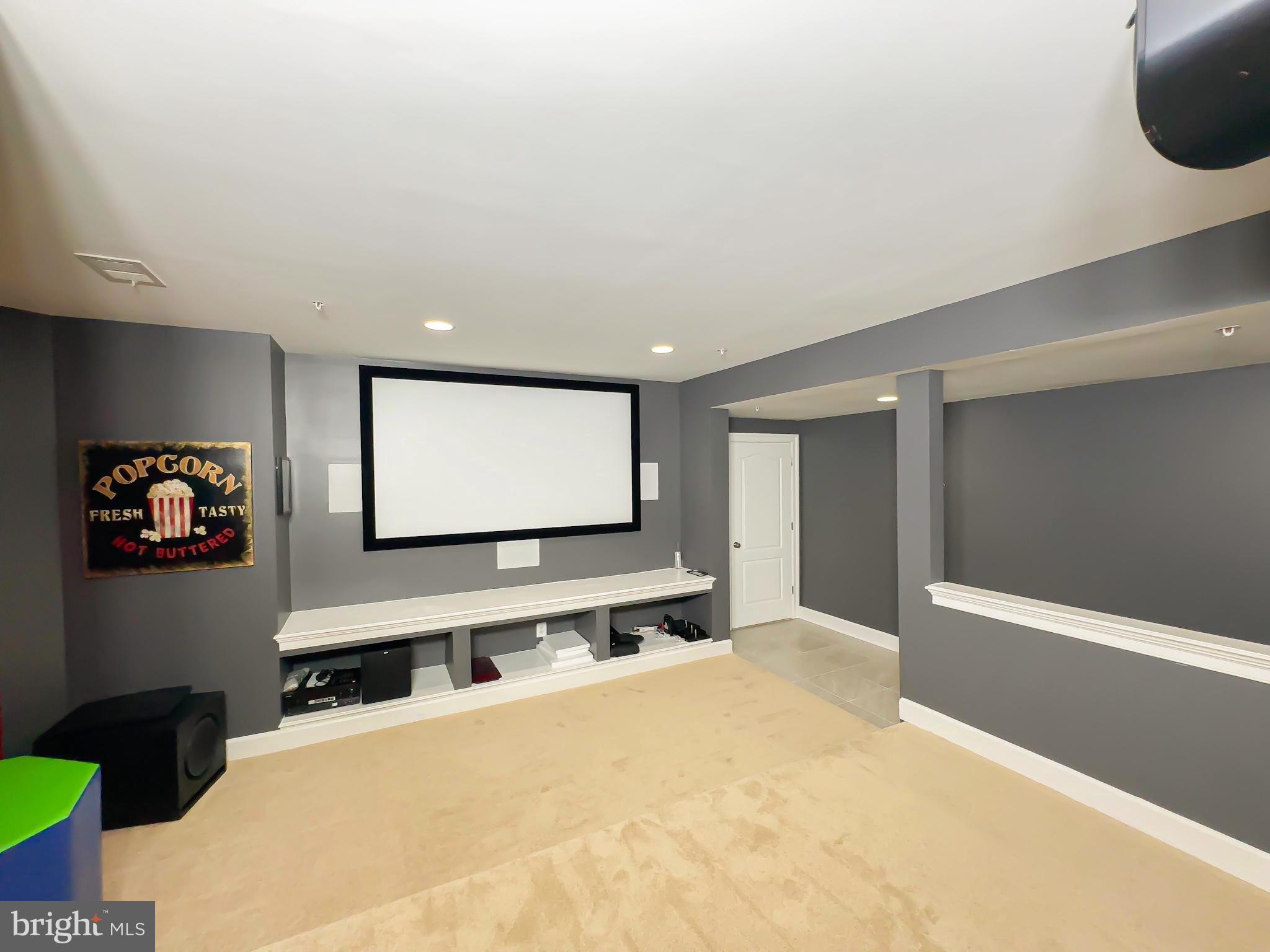 VILLAGES OF SAVANNAH - Residential