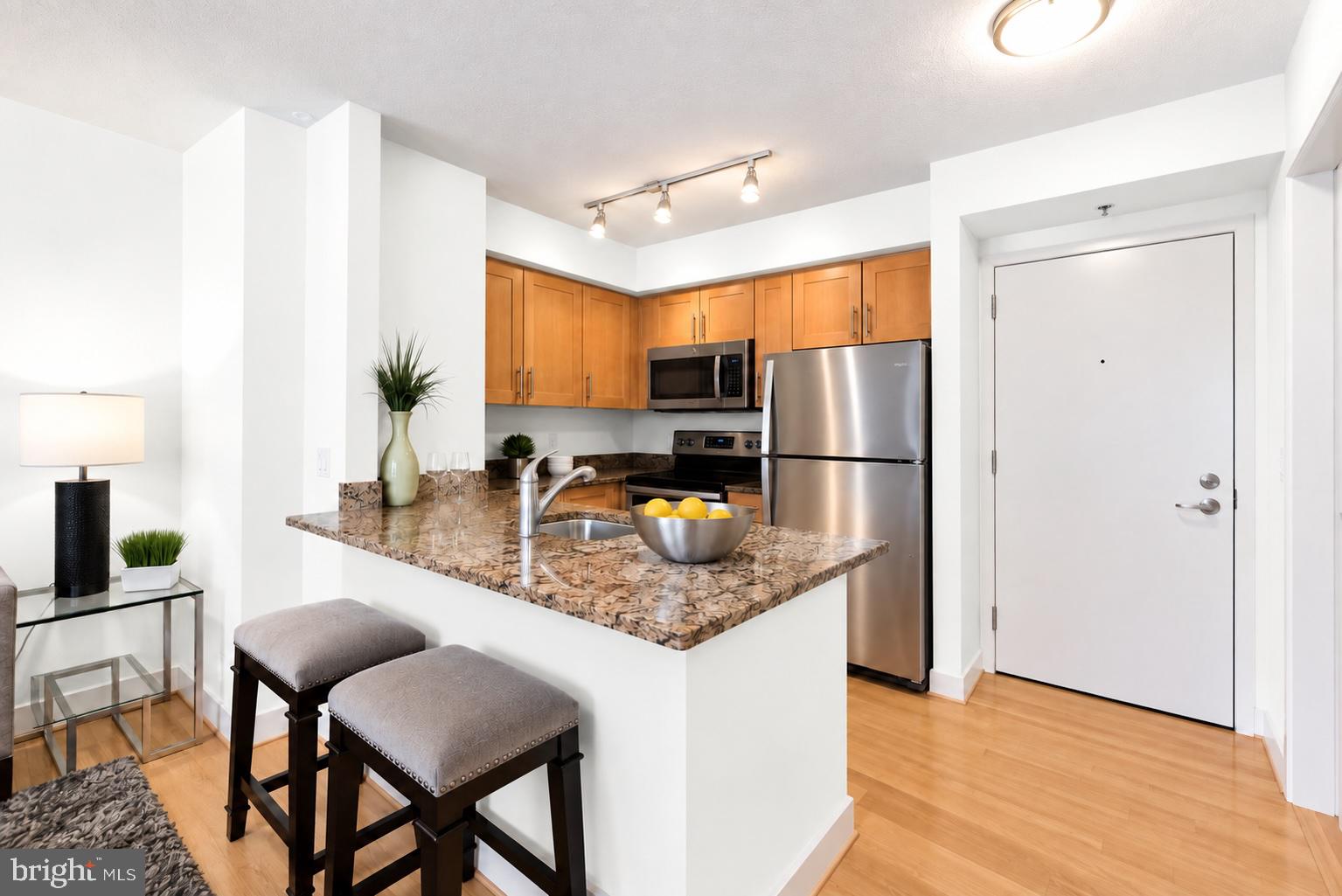 7500 WOODMONT AVENUE S909