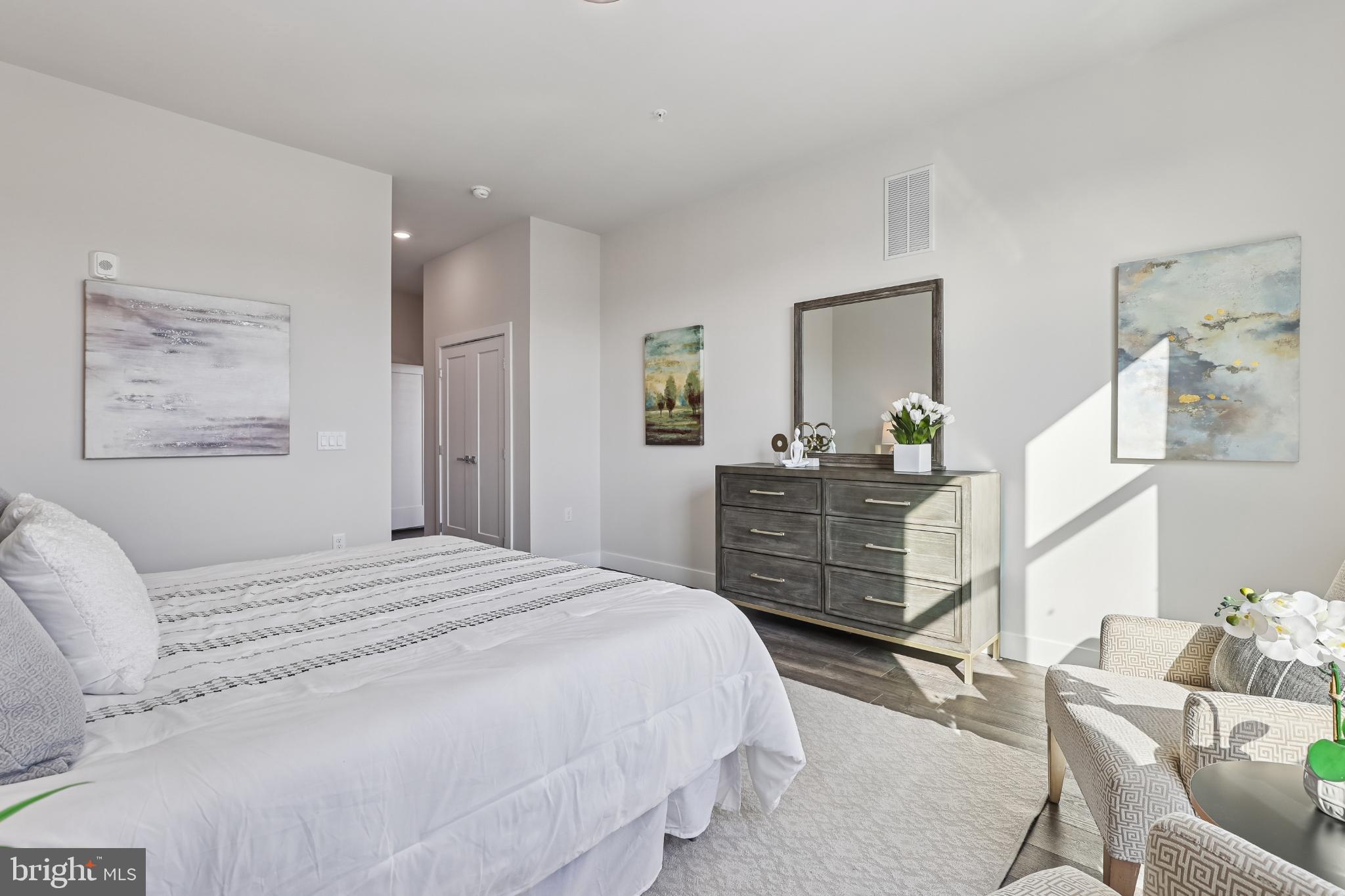 TYSONS CORNER - Residential