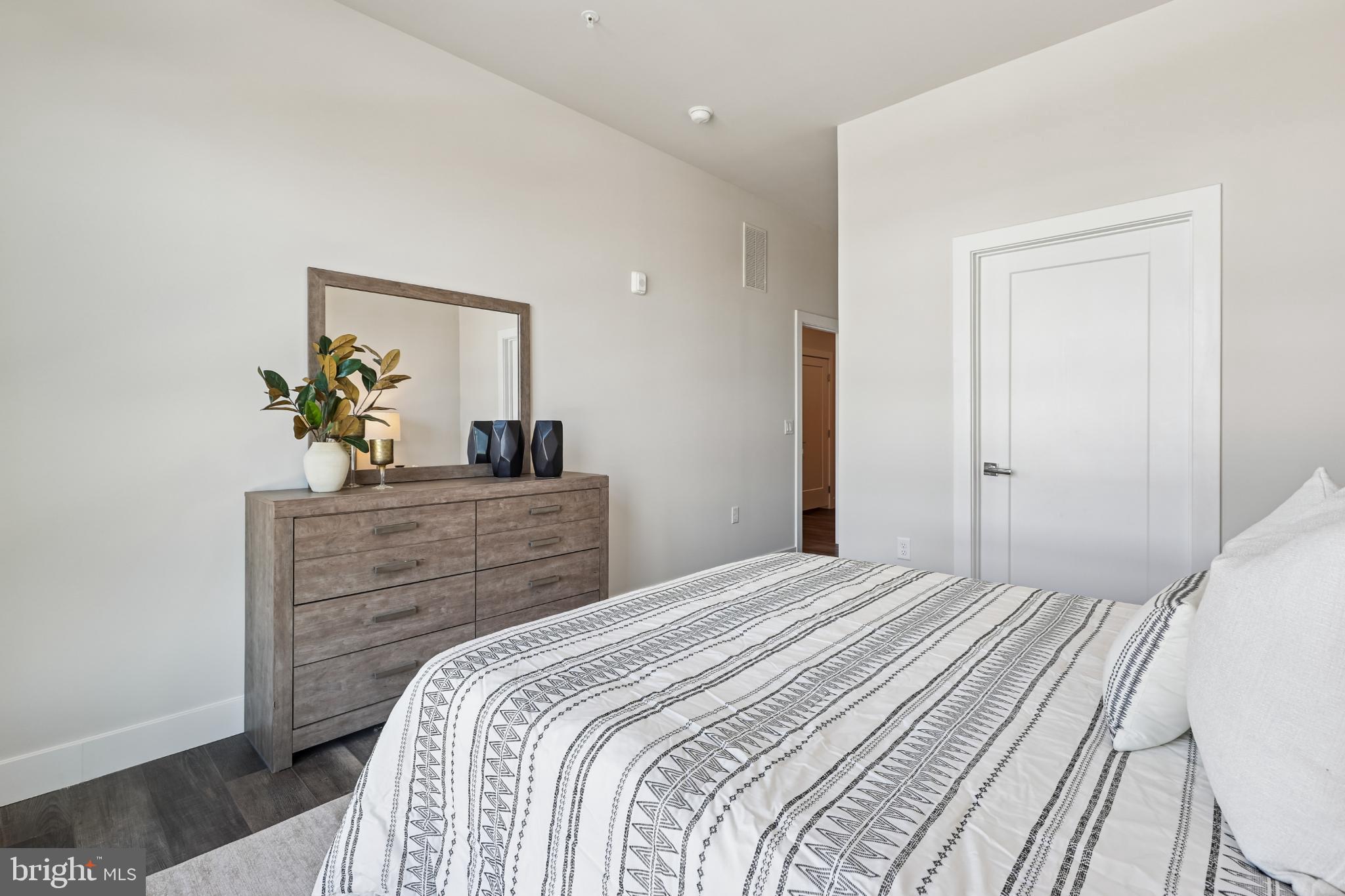 TYSONS CORNER - Residential