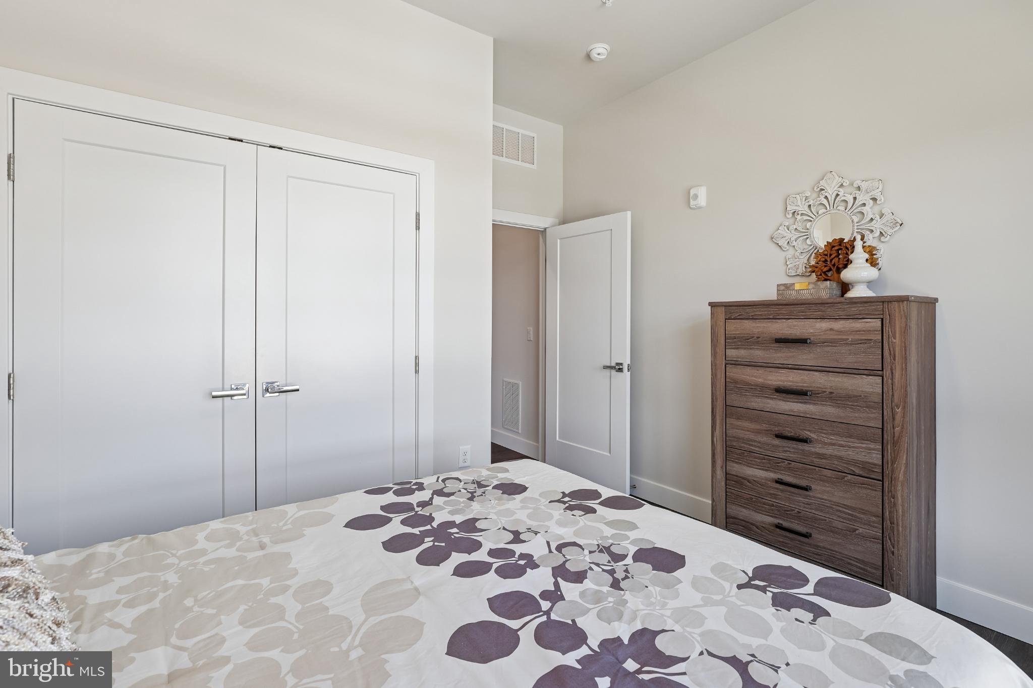 TYSONS CORNER - Residential