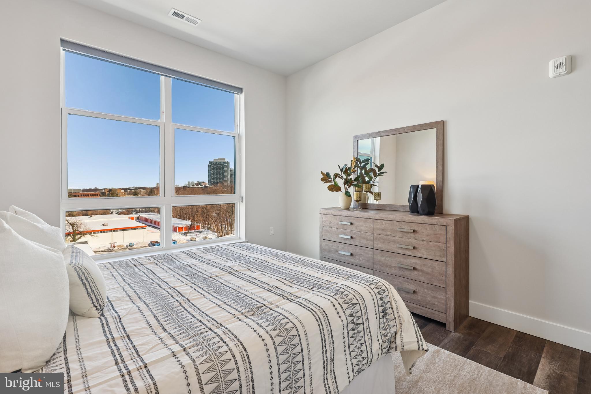 TYSONS CORNER - Residential