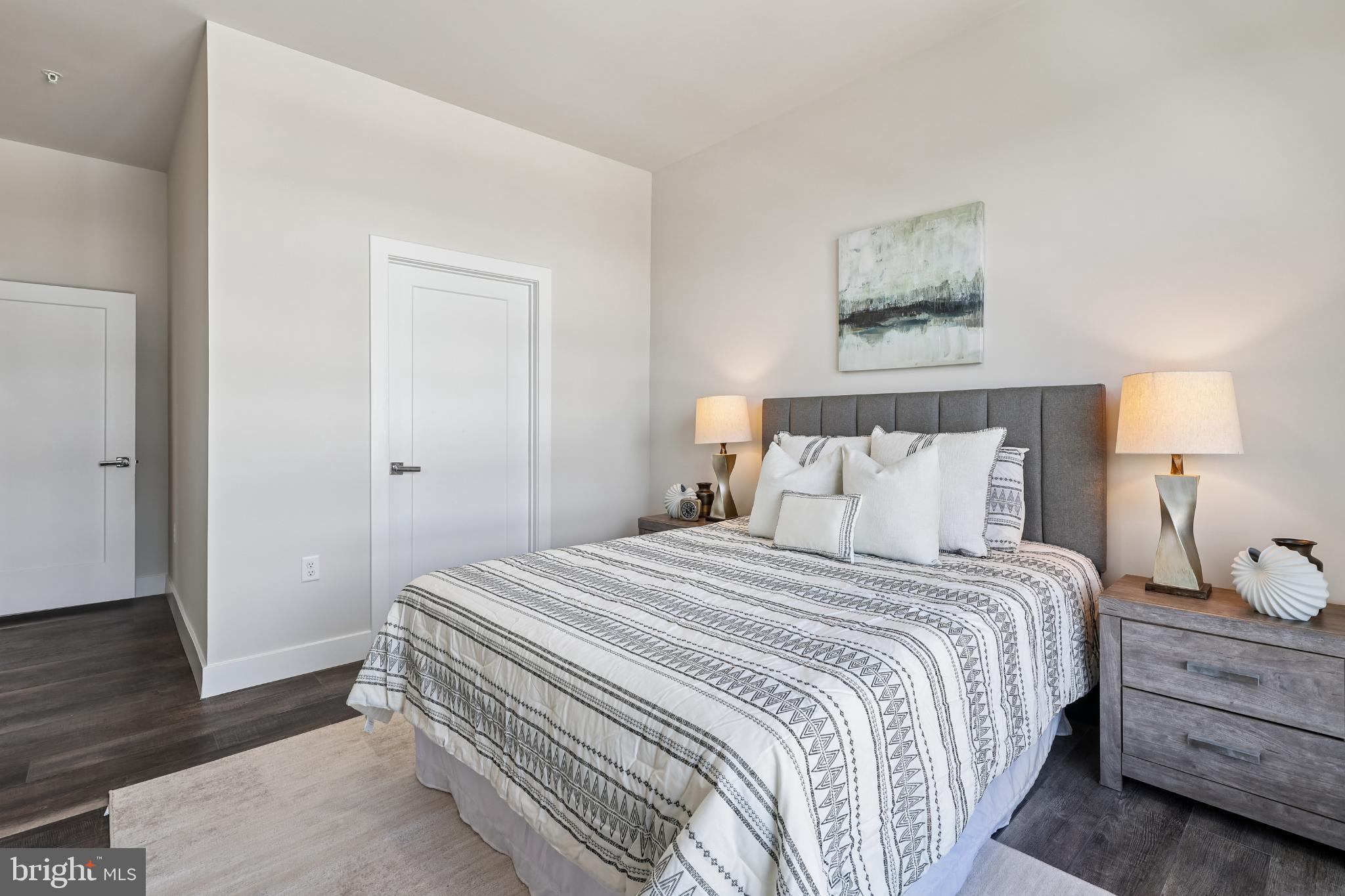 TYSONS CORNER - Residential