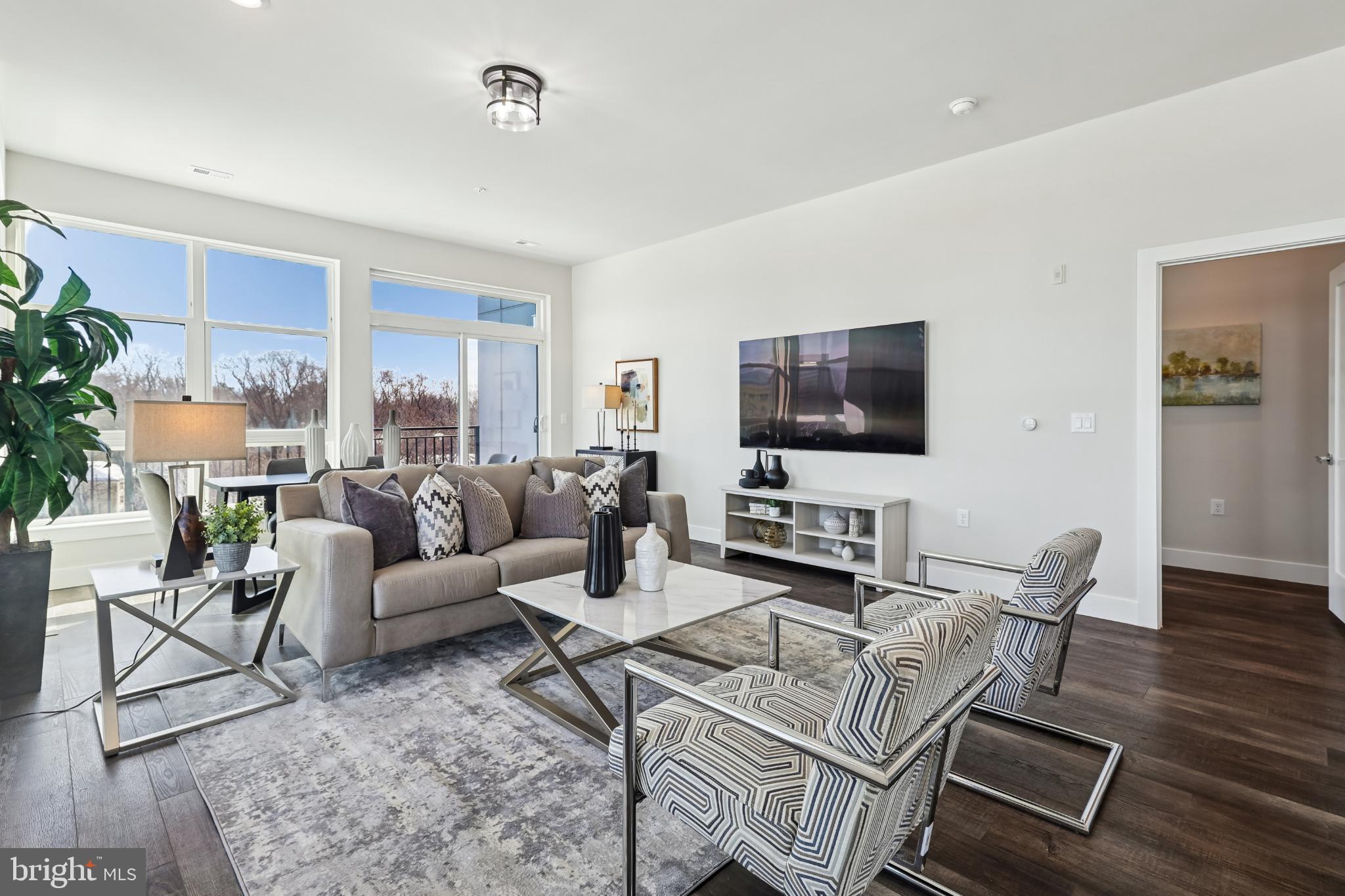 TYSONS CORNER - Residential