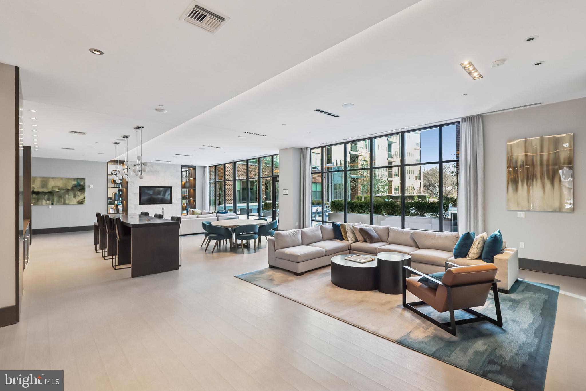 TYSONS CORNER - Residential