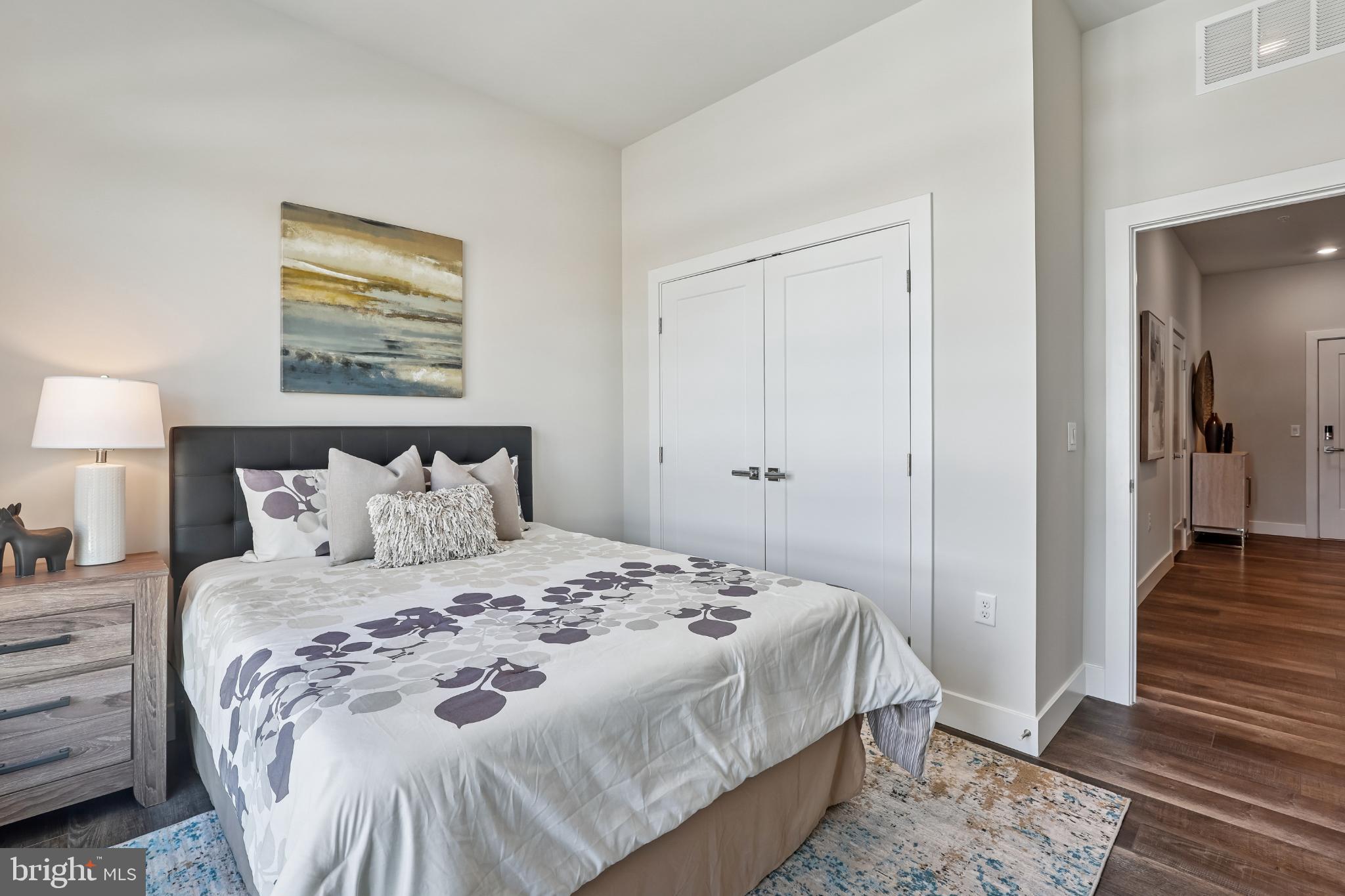 TYSONS CORNER - Residential