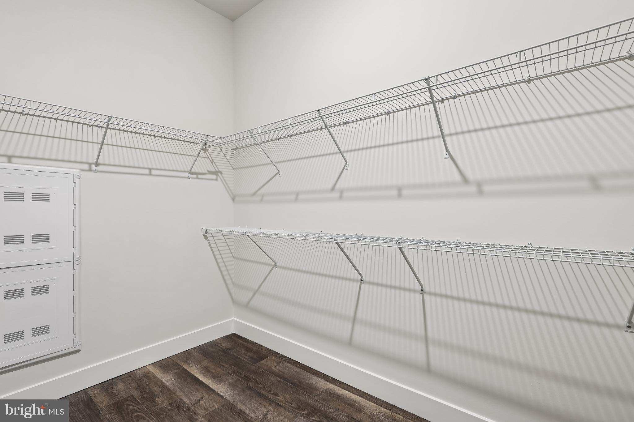 TYSONS CORNER - Residential