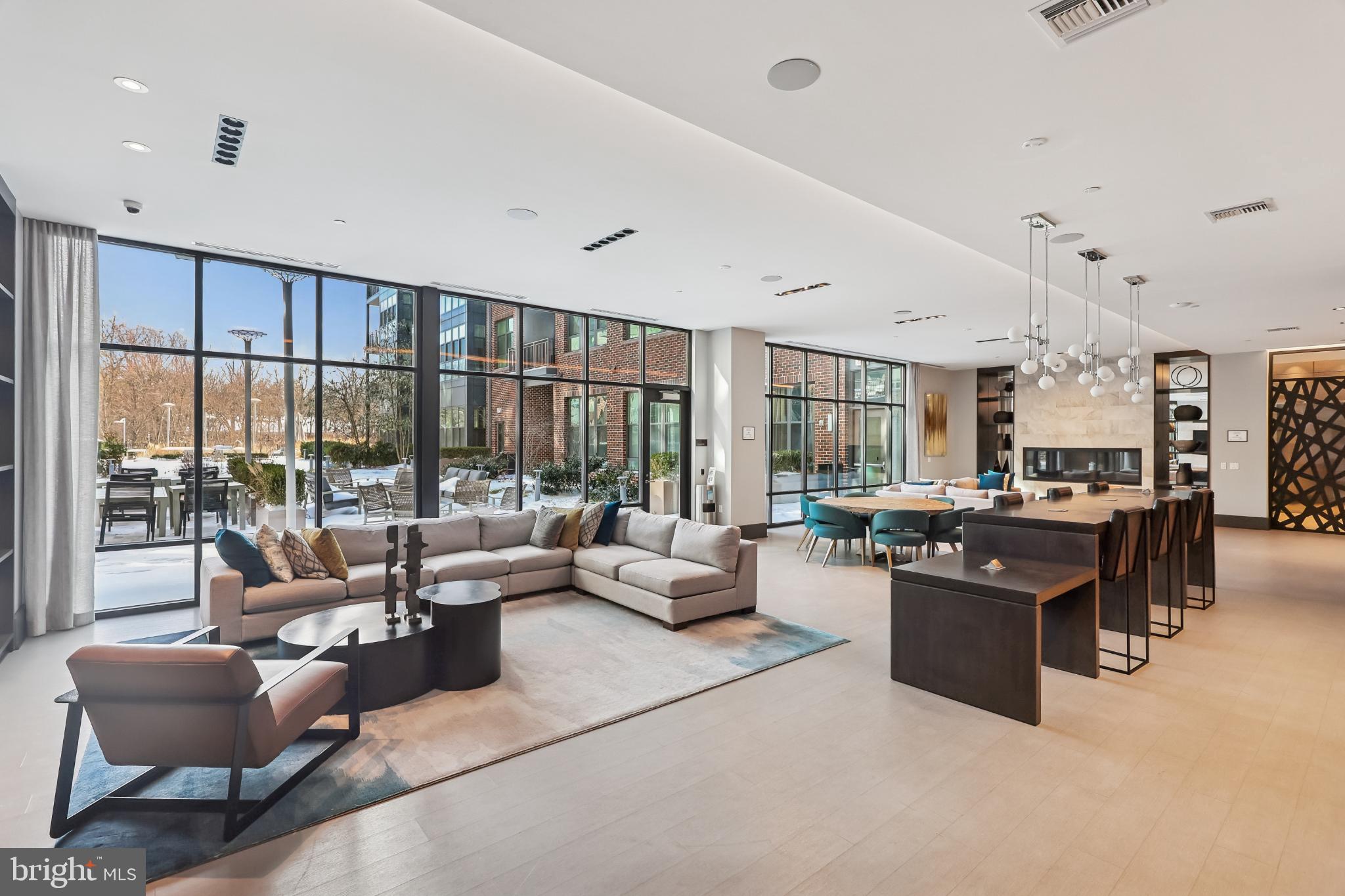 TYSONS CORNER - Residential