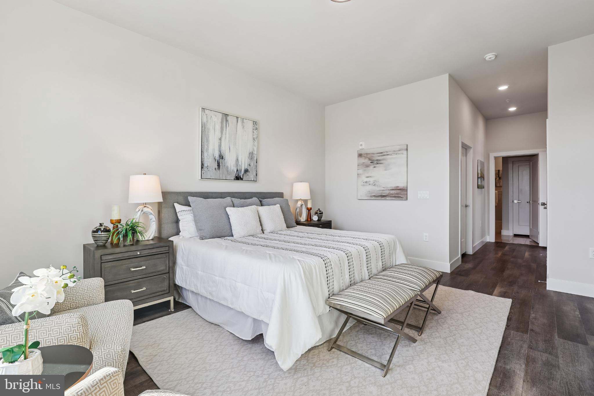 TYSONS CORNER - Residential