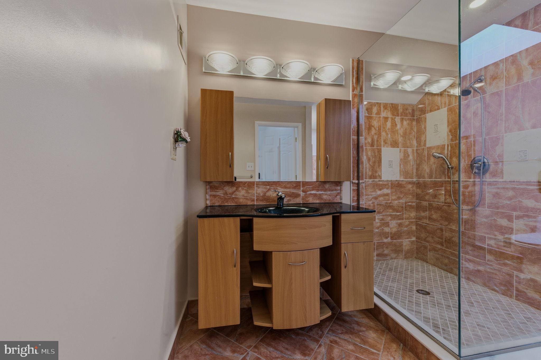 YORKTOWNE - Residential