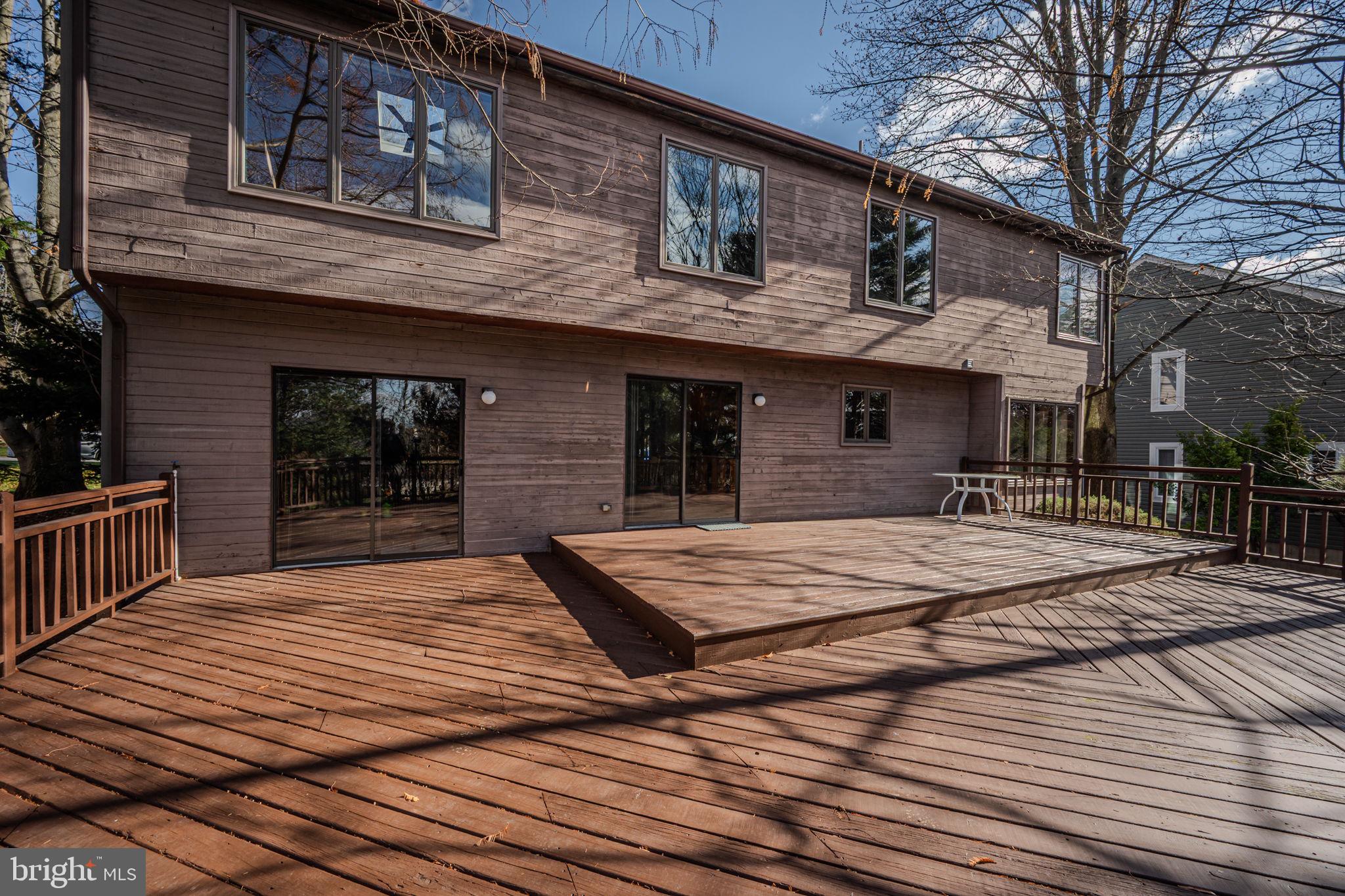 YORKTOWNE - Residential