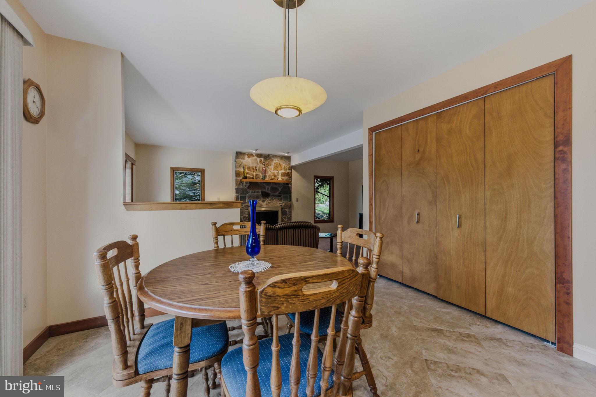 YORKTOWNE - Residential