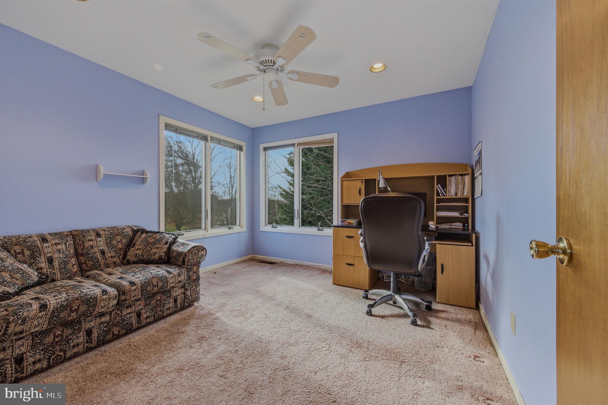 YORKTOWNE - Residential