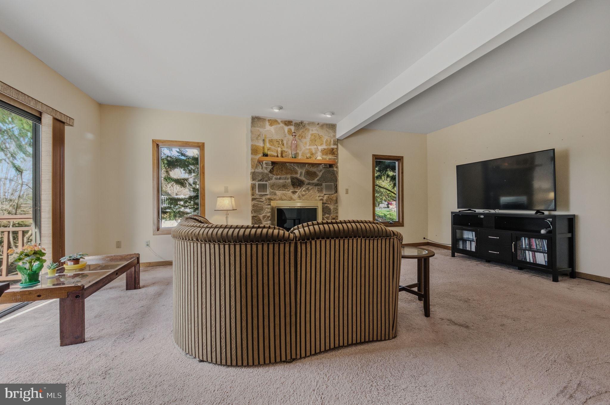 YORKTOWNE - Residential