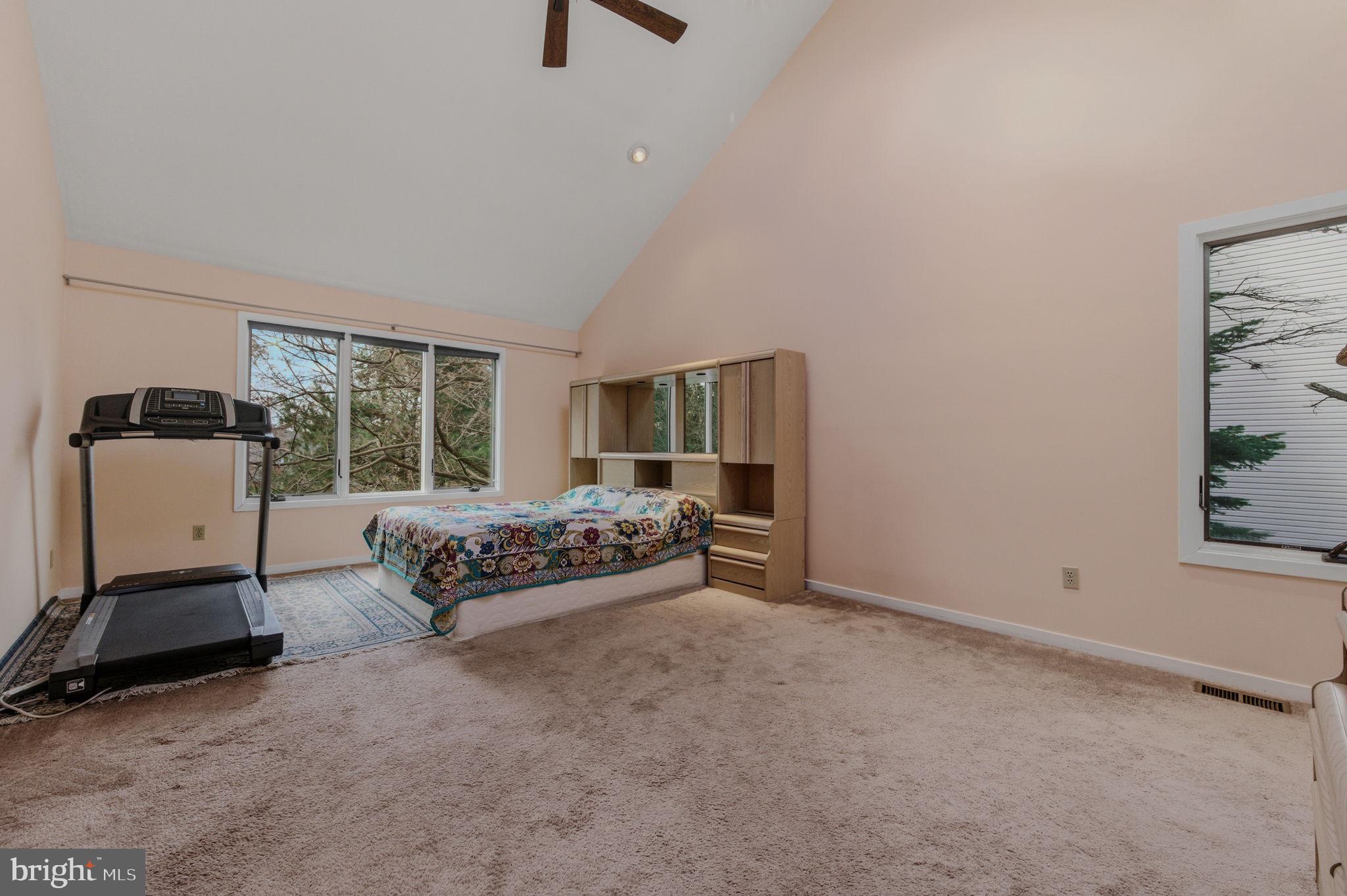 YORKTOWNE - Residential