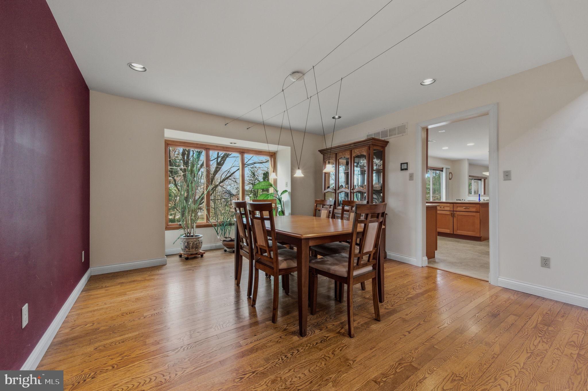 YORKTOWNE - Residential