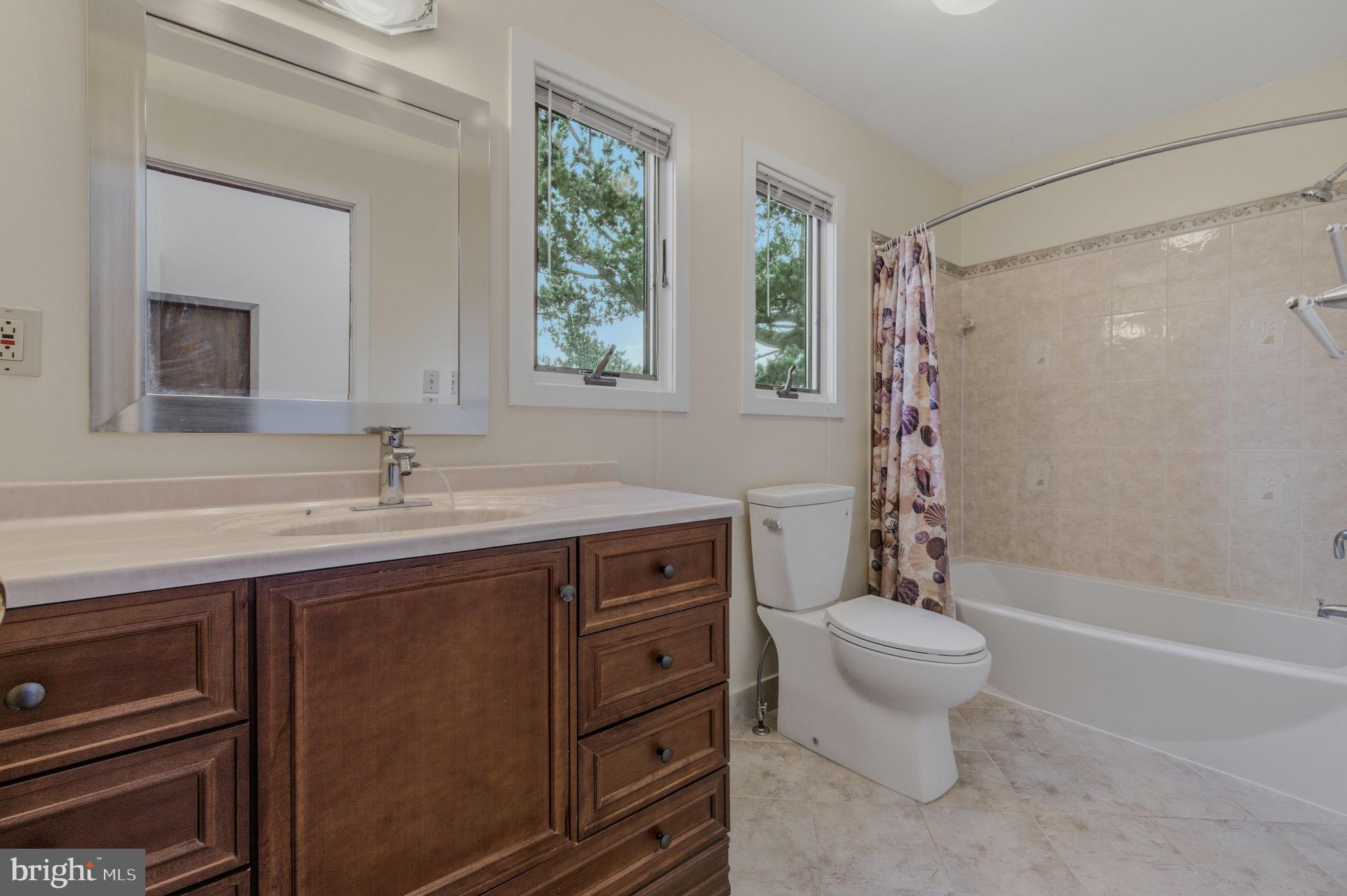 YORKTOWNE - Residential