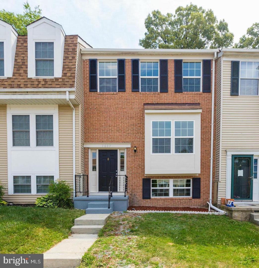 FORESTVILLE PARK - Residential