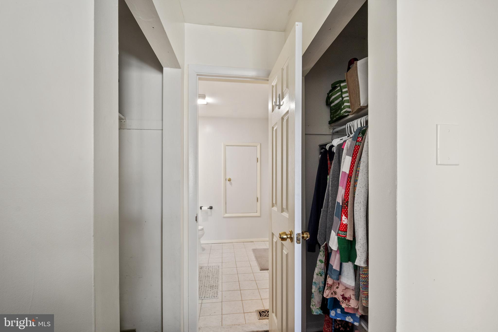 NEWTOWN CROSSING - Residential