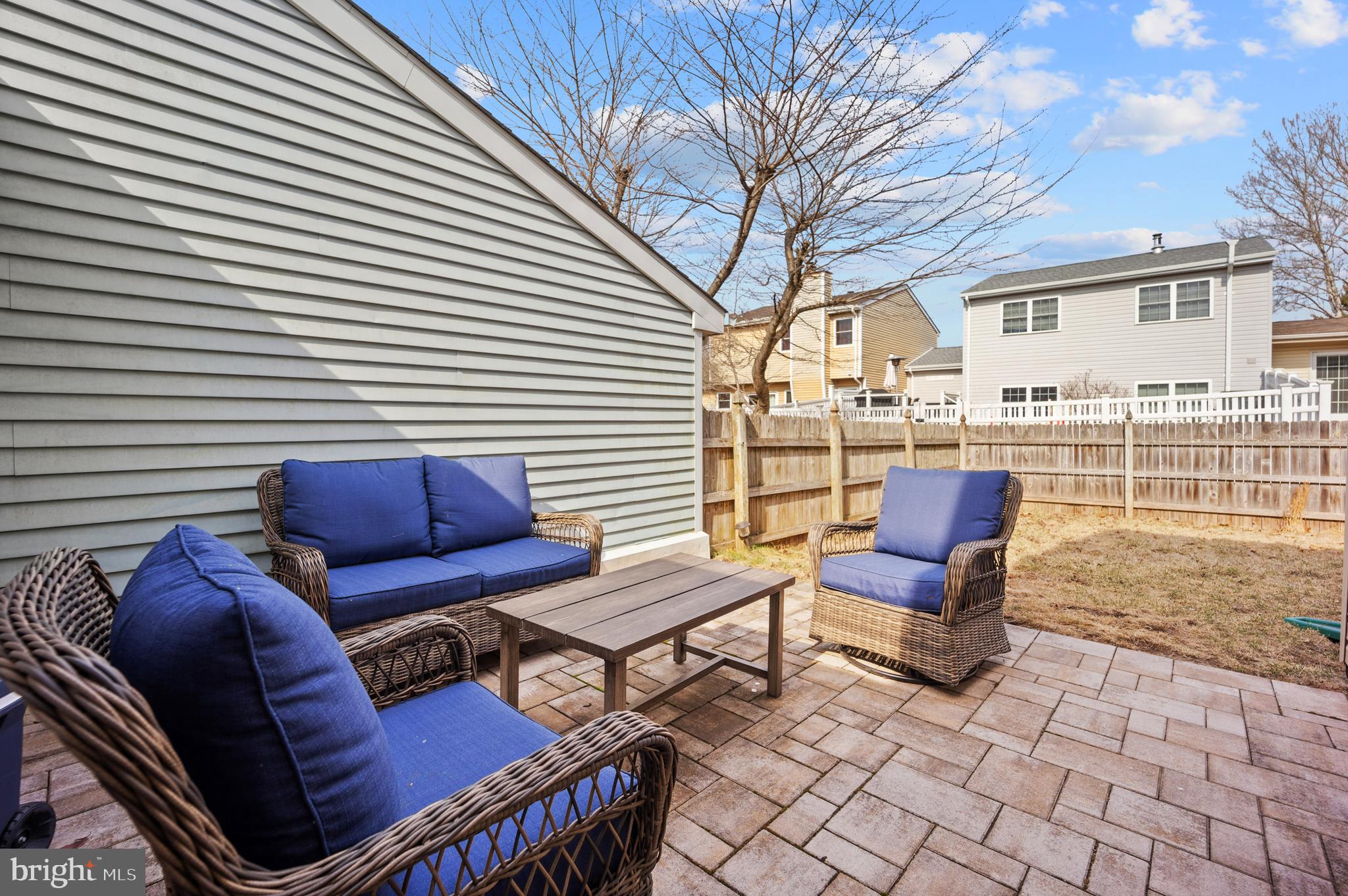 NEWTOWN CROSSING - Residential