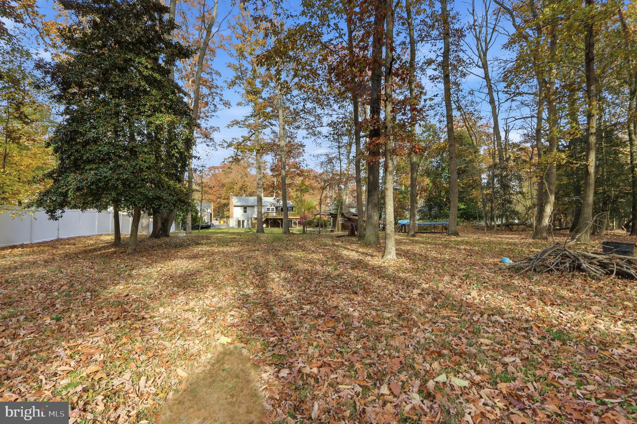 LAKE SHORE - Residential