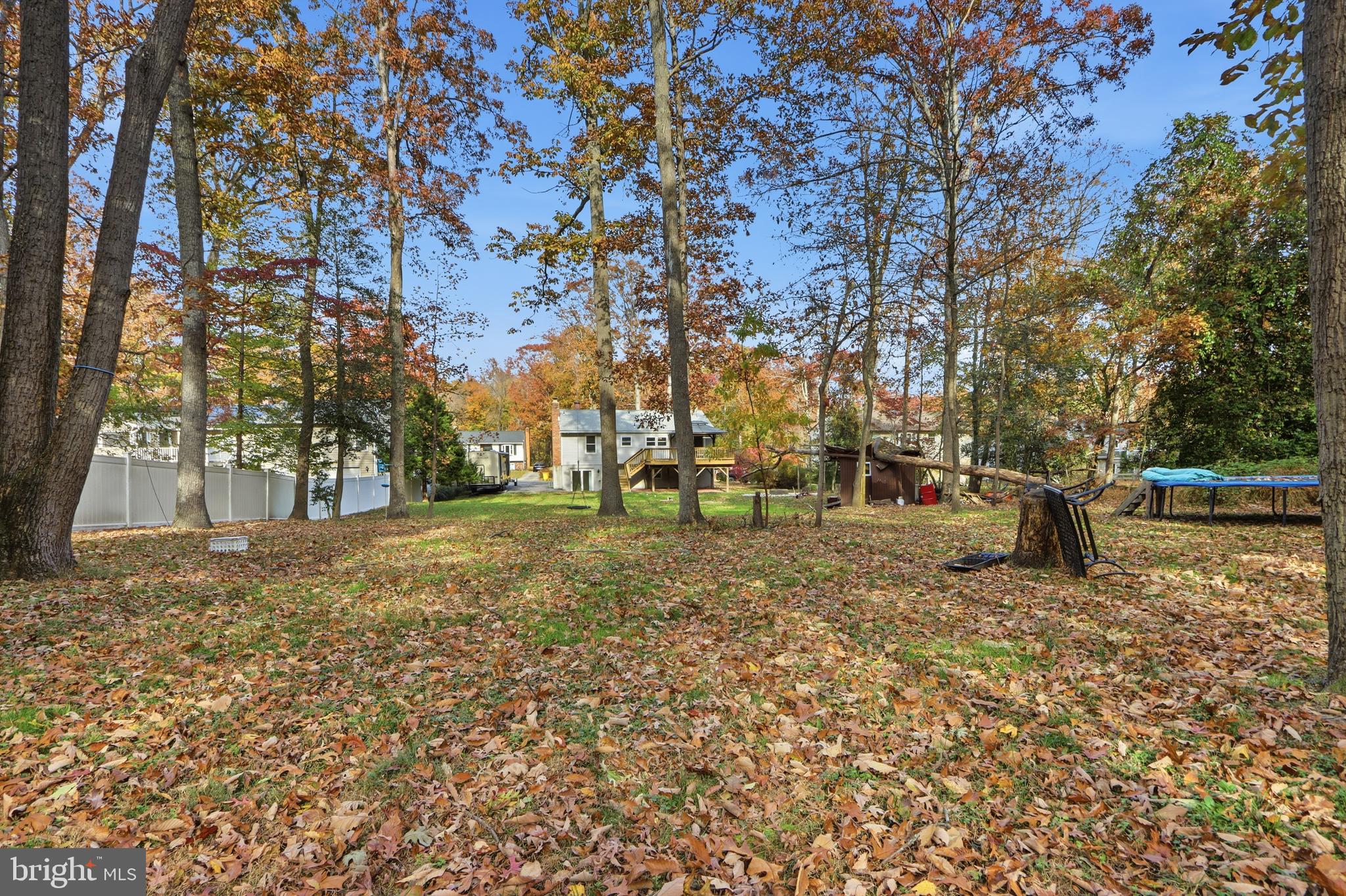 LAKE SHORE - Residential