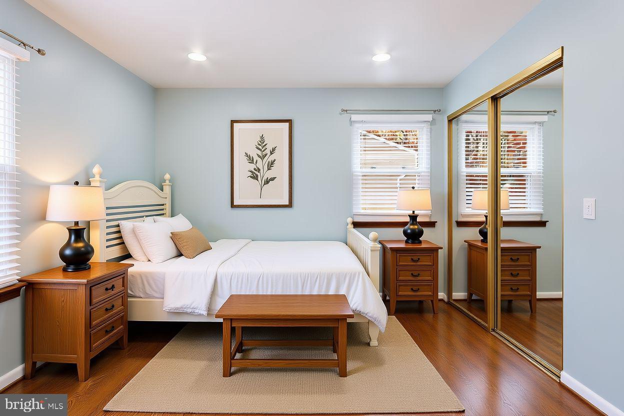 LAKE SHORE - Residential