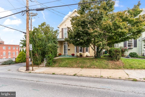 Photo of 29 E Second Street, WAYNESBORO, PA 17268 (MLS # PAFL2038320)