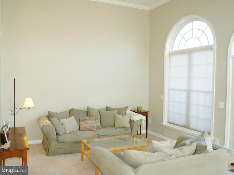 SPRING LAKES - Residential