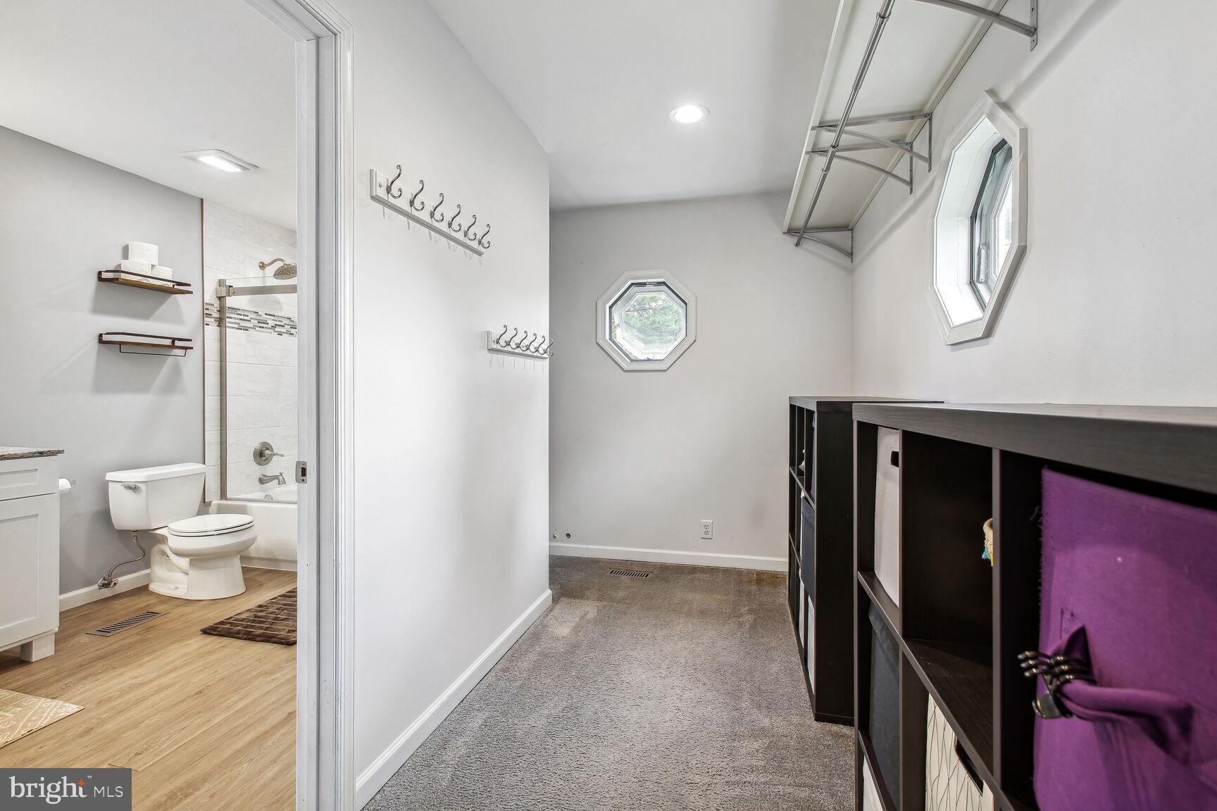 ROSEDALE - Residential