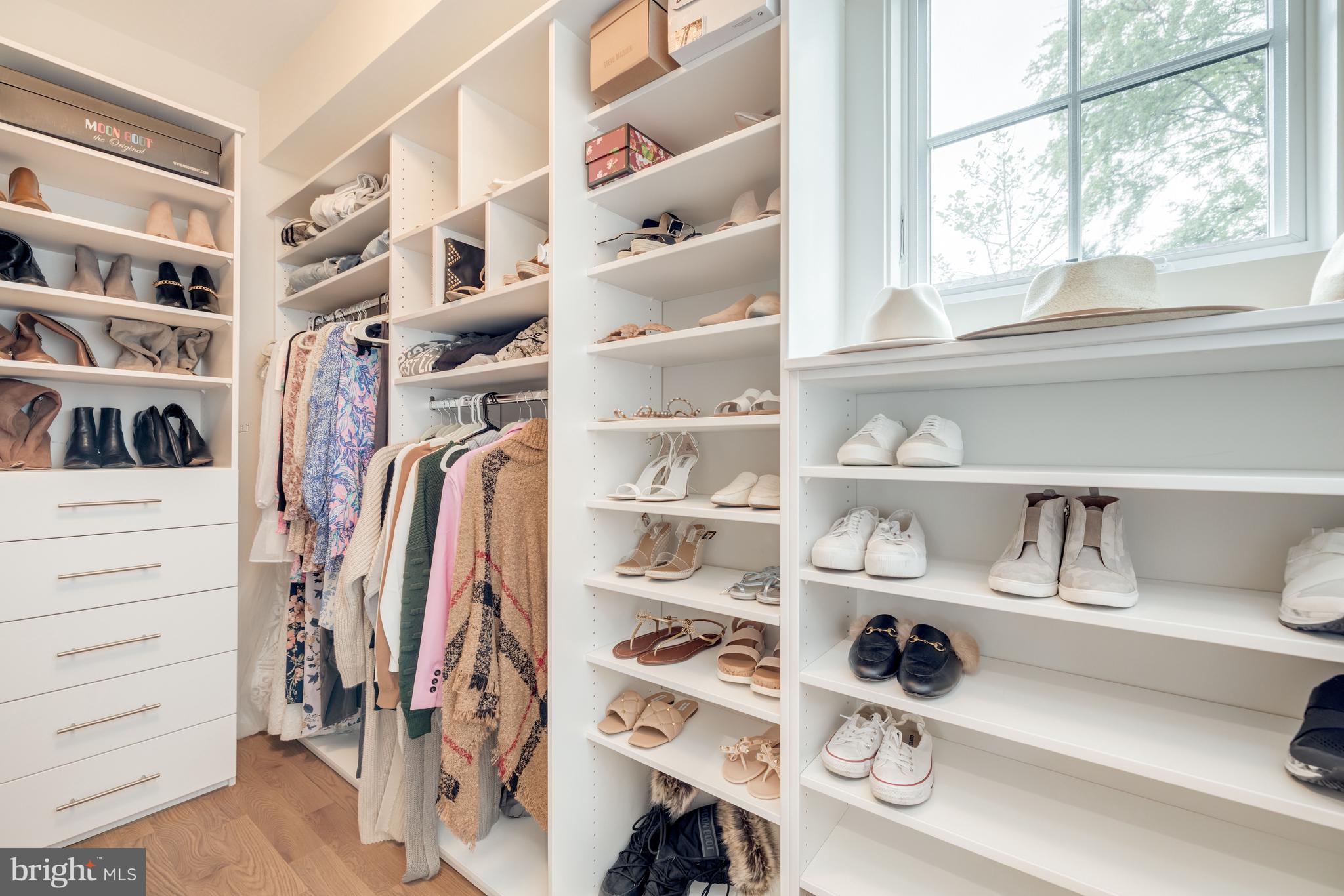 CHEVY CHASE - Residential