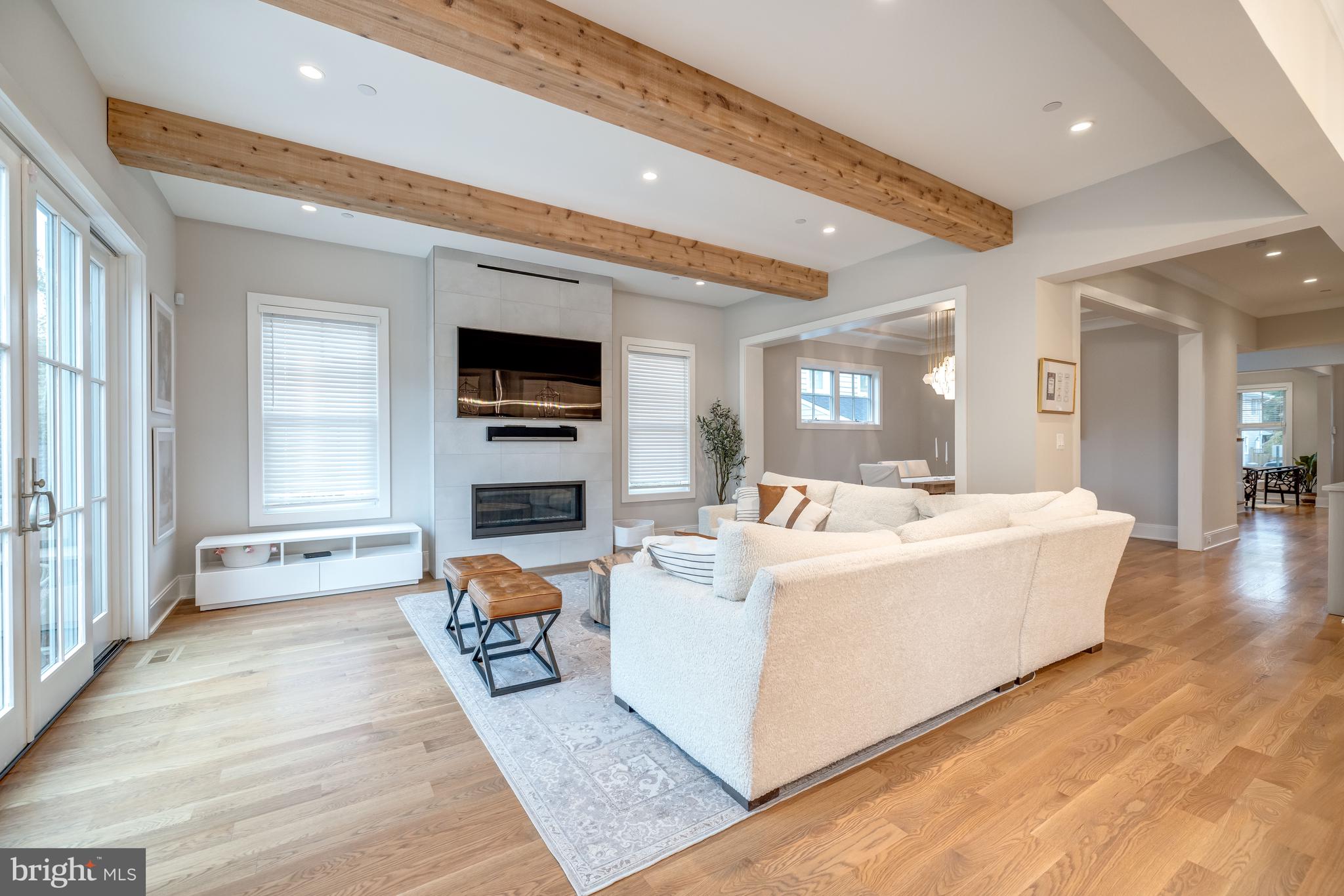 CHEVY CHASE - Residential