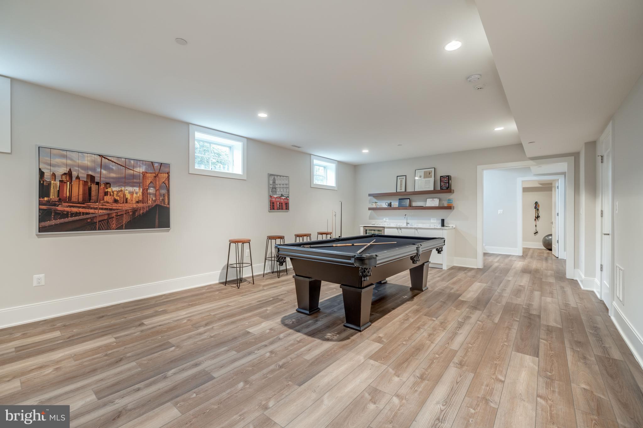 CHEVY CHASE - Residential