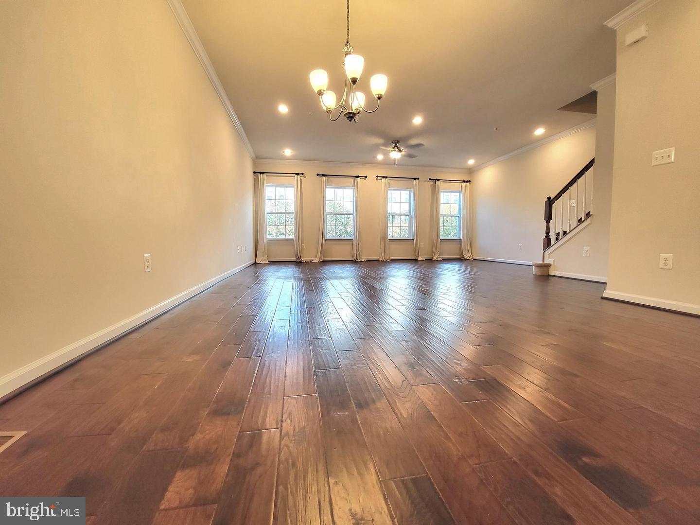 OXFORD SQUARE - Residential Lease