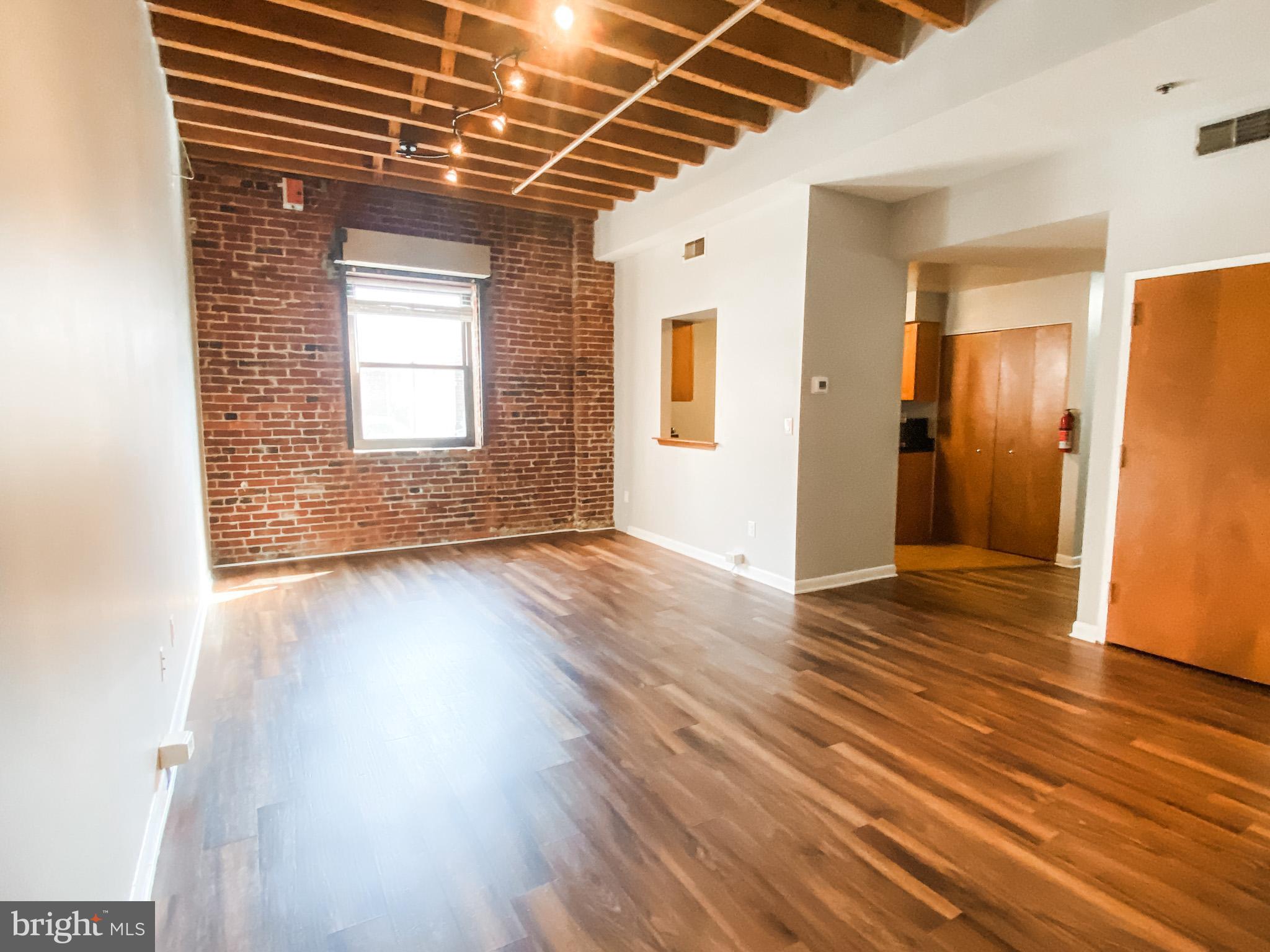 OLD CITY - Residential Lease