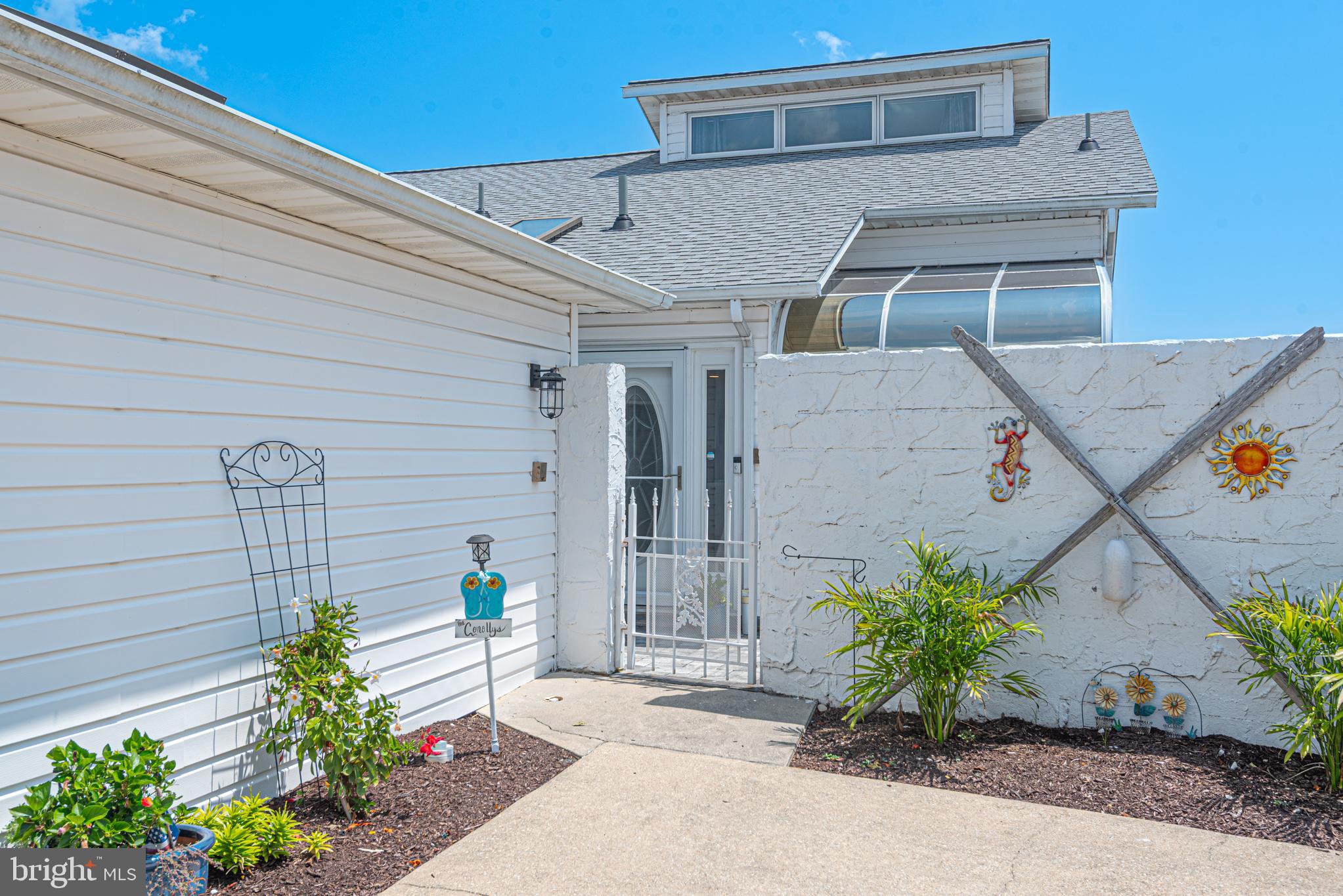 23 HUNTERS POINTE DRIVE 23