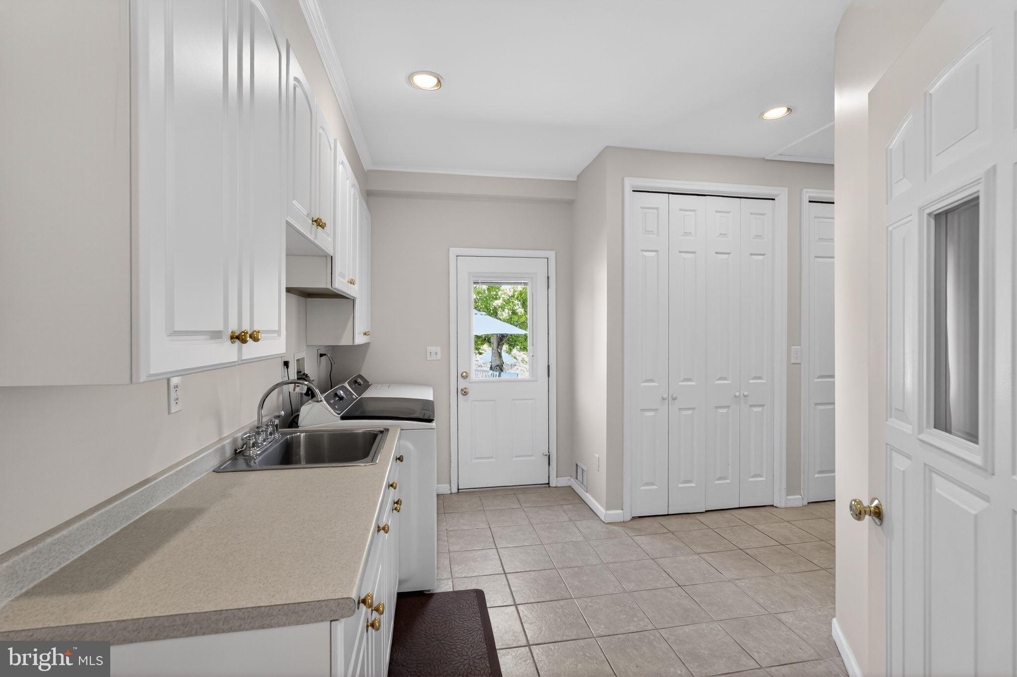 MAINLAND RIDGE - Residential